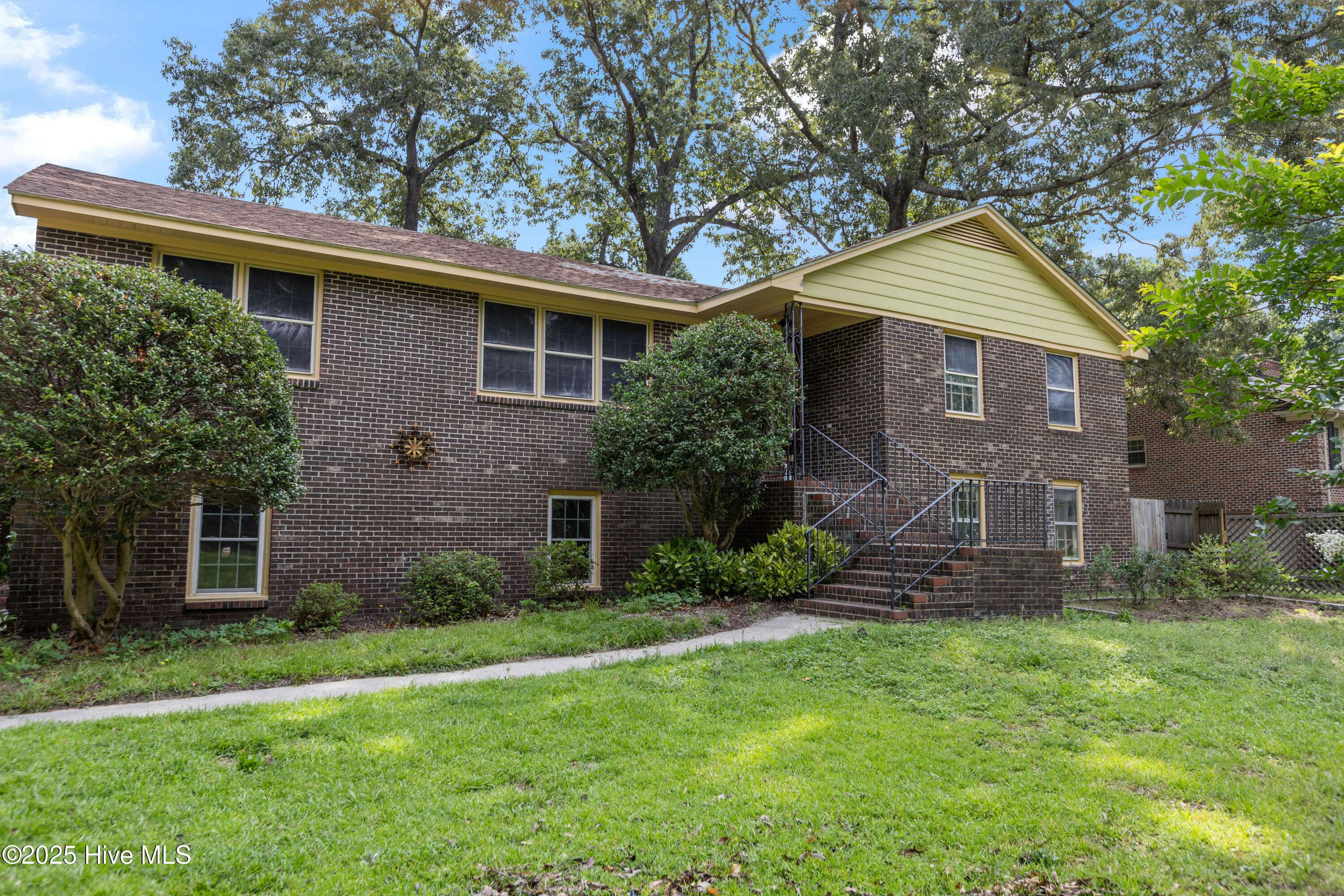 Greenville, NC 27858,107 Cherrywood DR