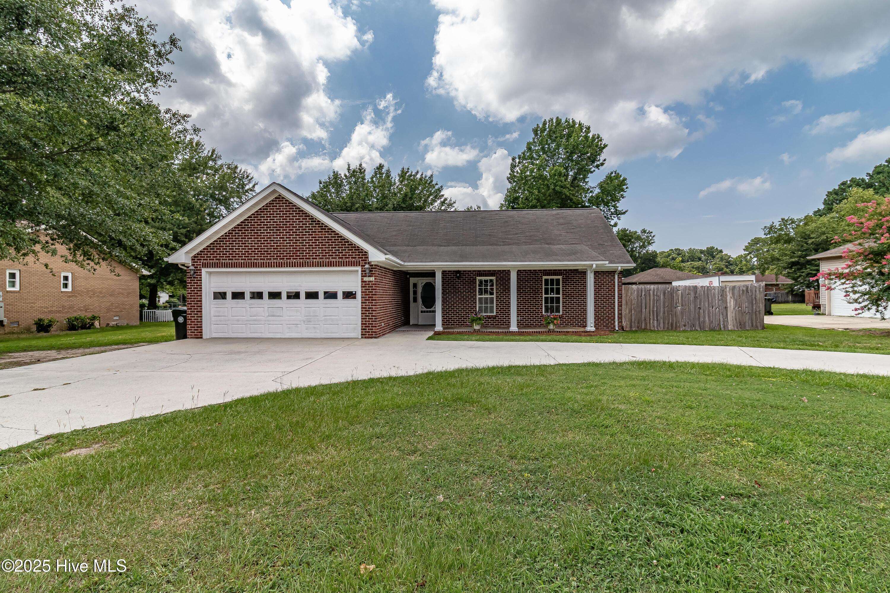 Goldsboro, NC 27534,201 Glenwood TRL