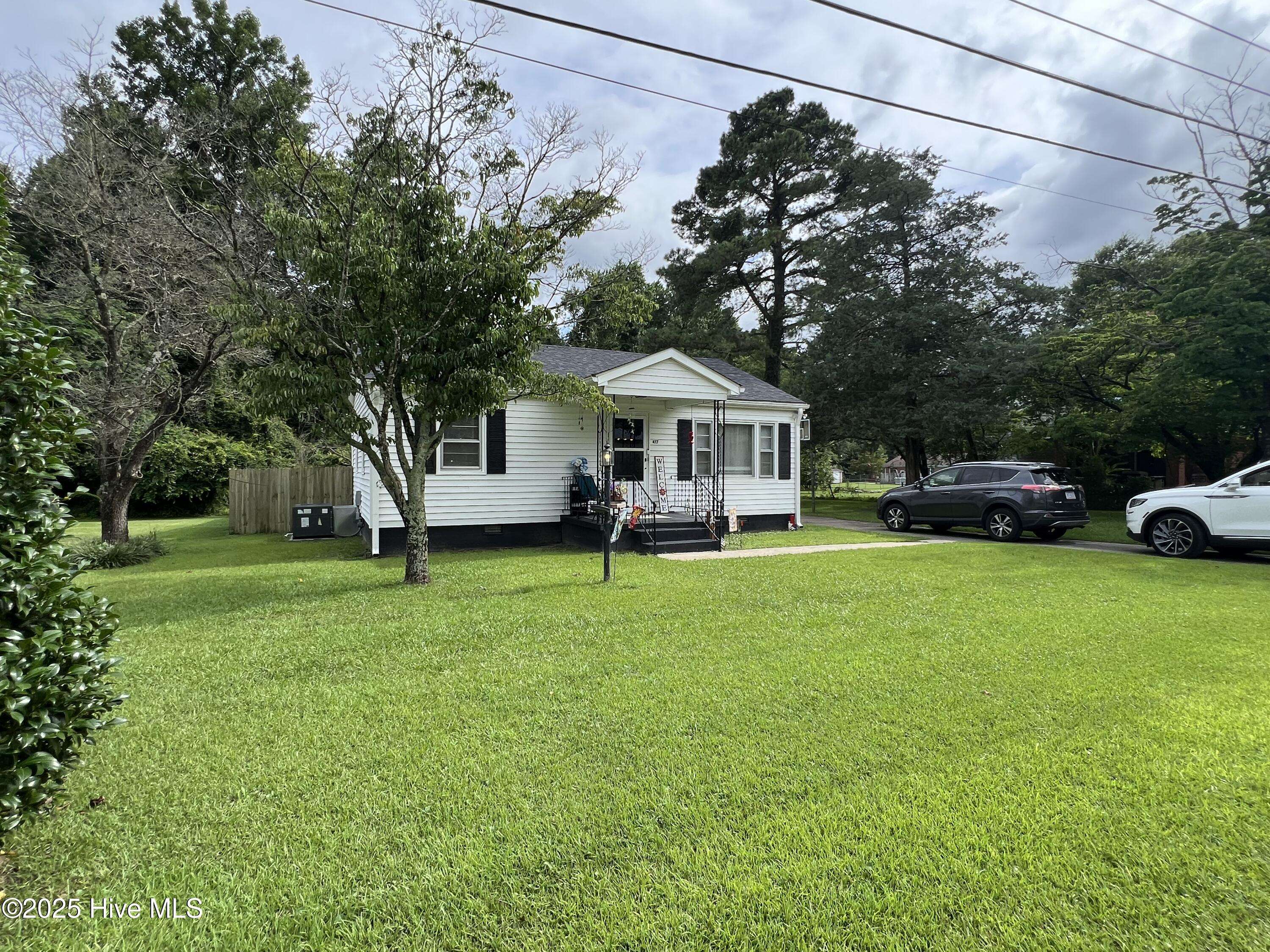 Kinston, NC 28504,417 Poplar ST