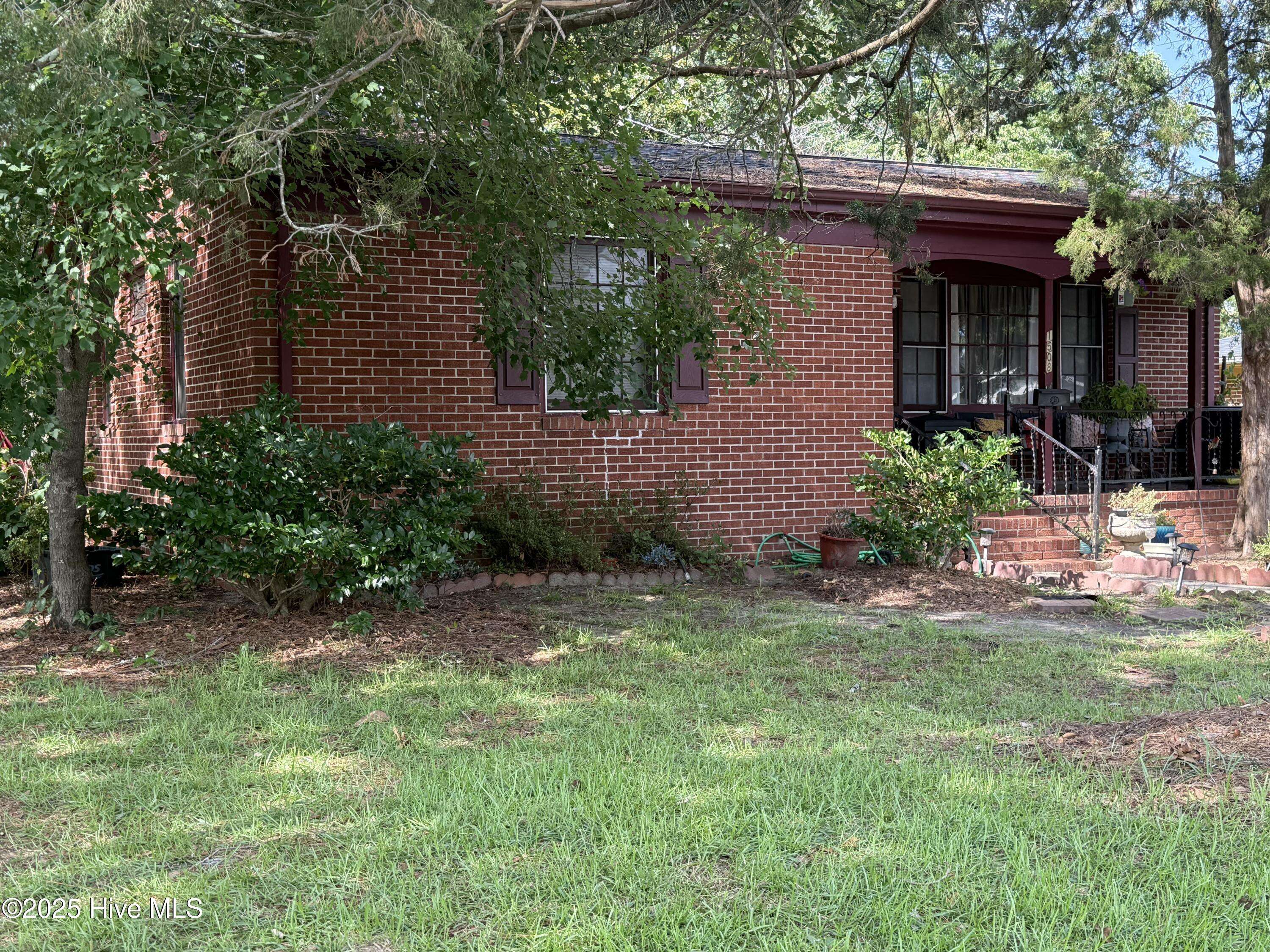 New Bern, NC 28560,1508 Beaufort ST