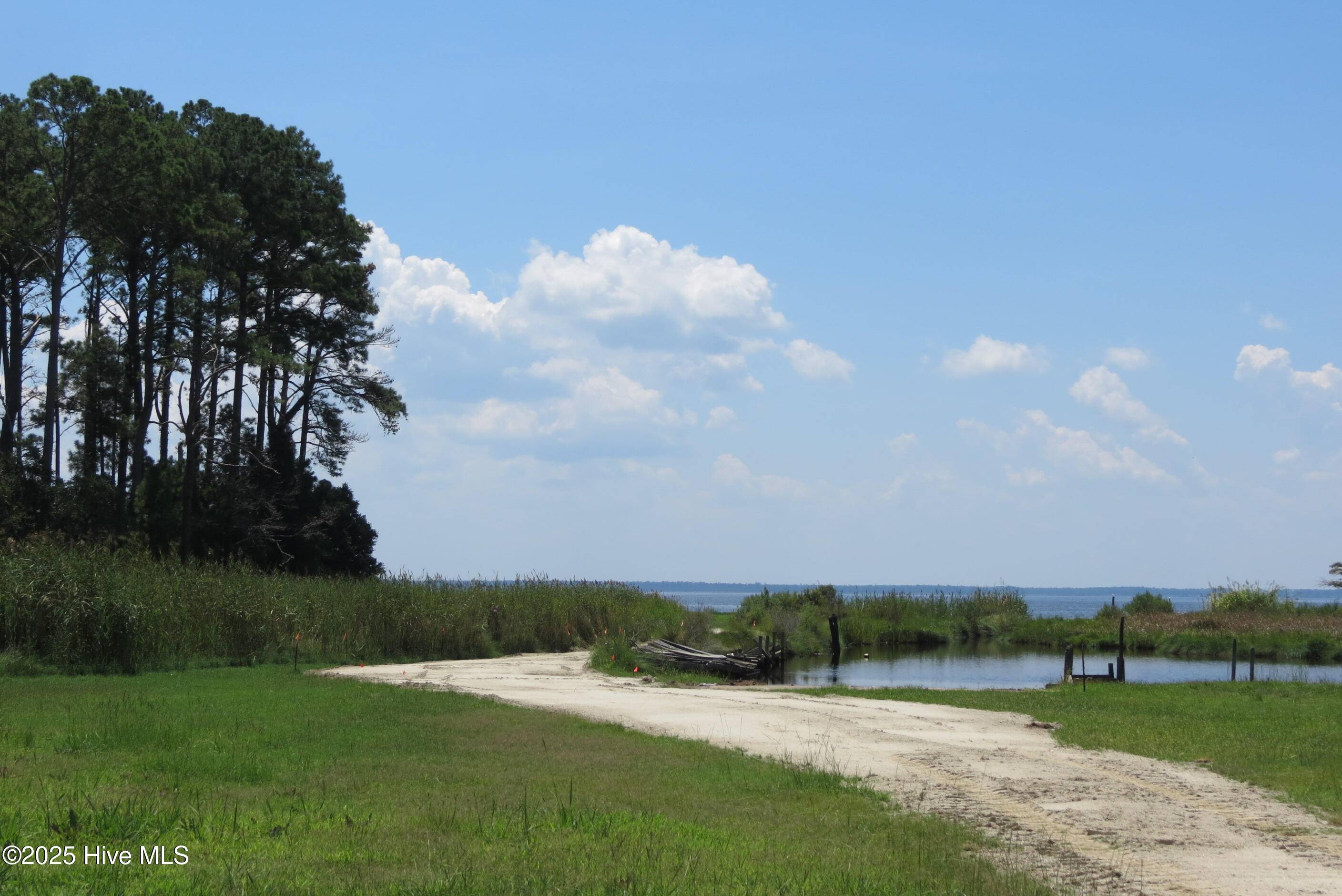 Belhaven, NC 27810,287 Old Pamlico Beach RD W