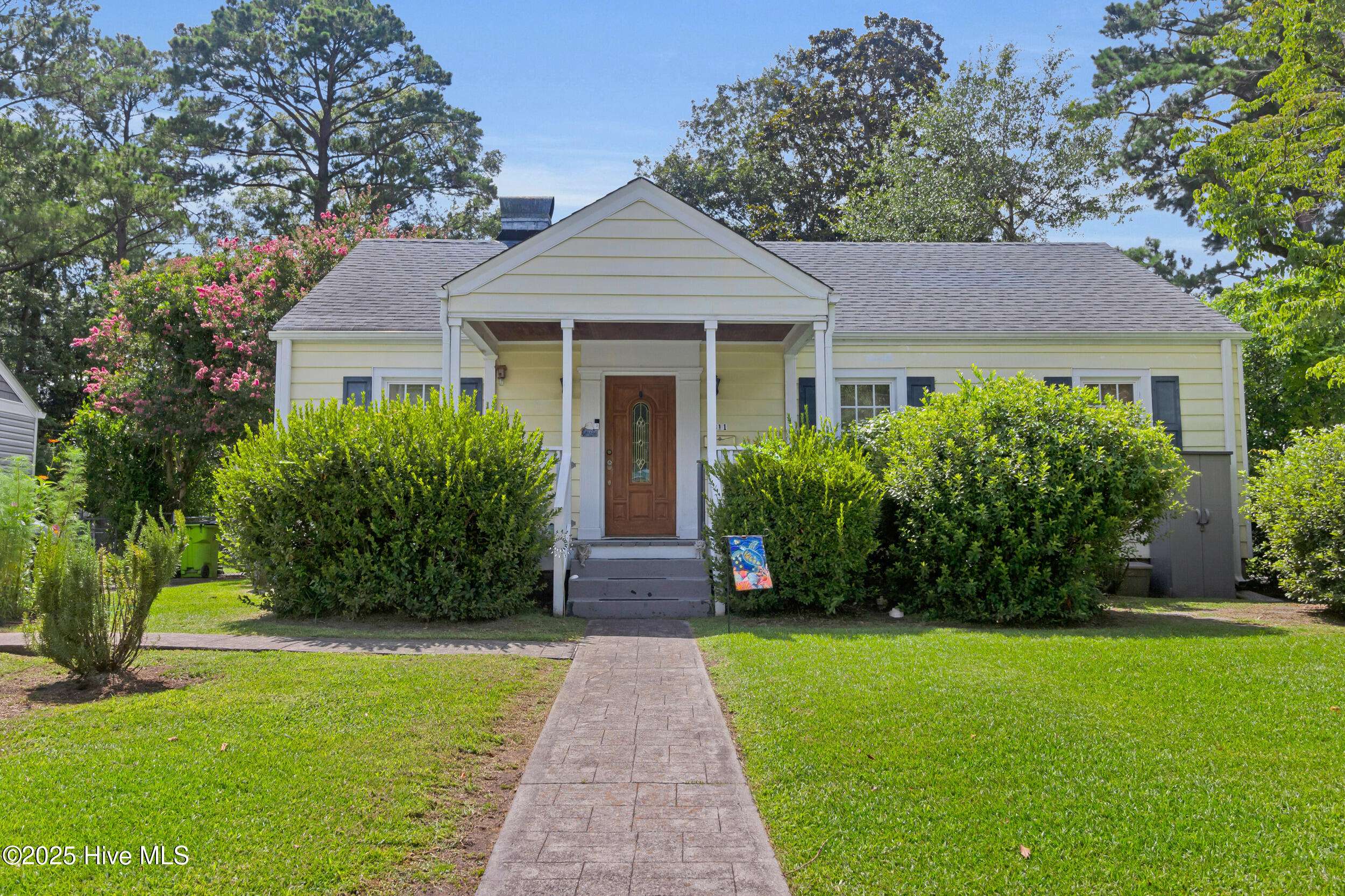 New Bern, NC 28560,811 Chattawka LN