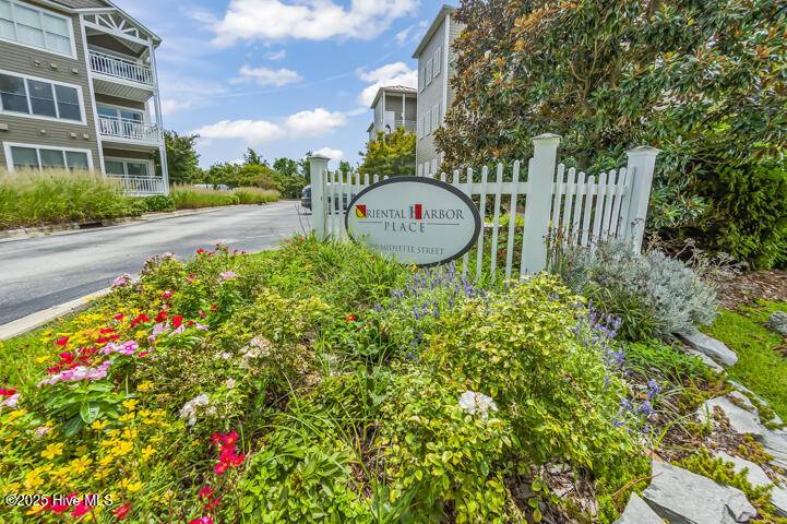 Oriental, NC 28571,300 Midyette ST ## B8