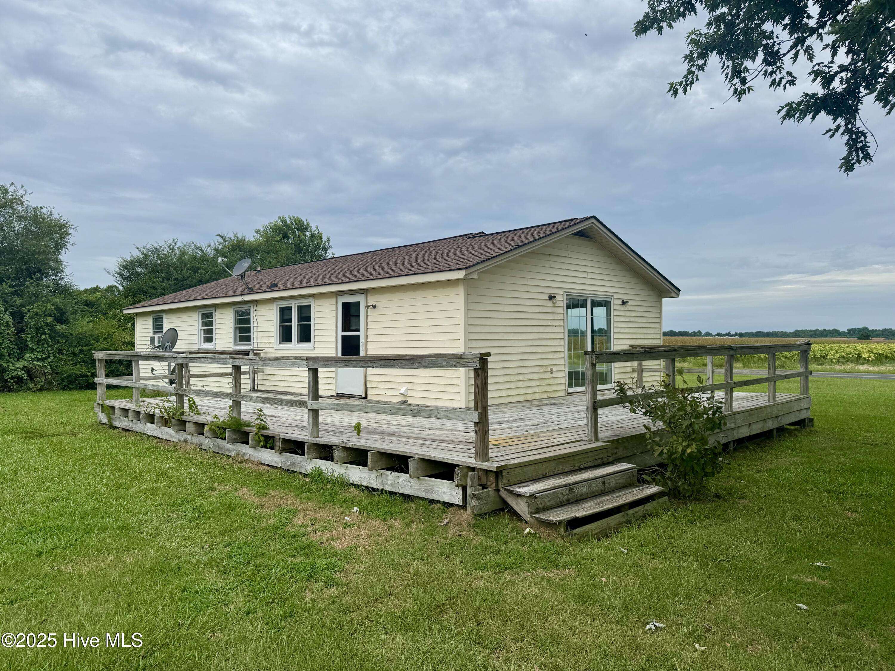 Mount Olive, NC 28365,168 Red Hill RD