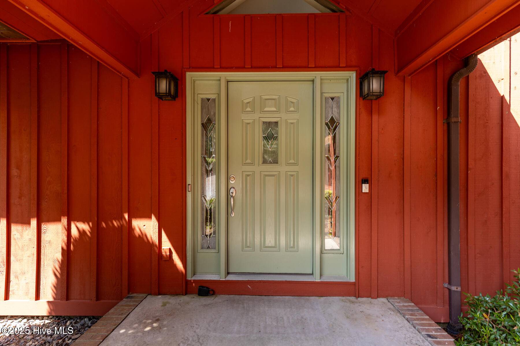 West End, NC 27376,121 Lakeview PT