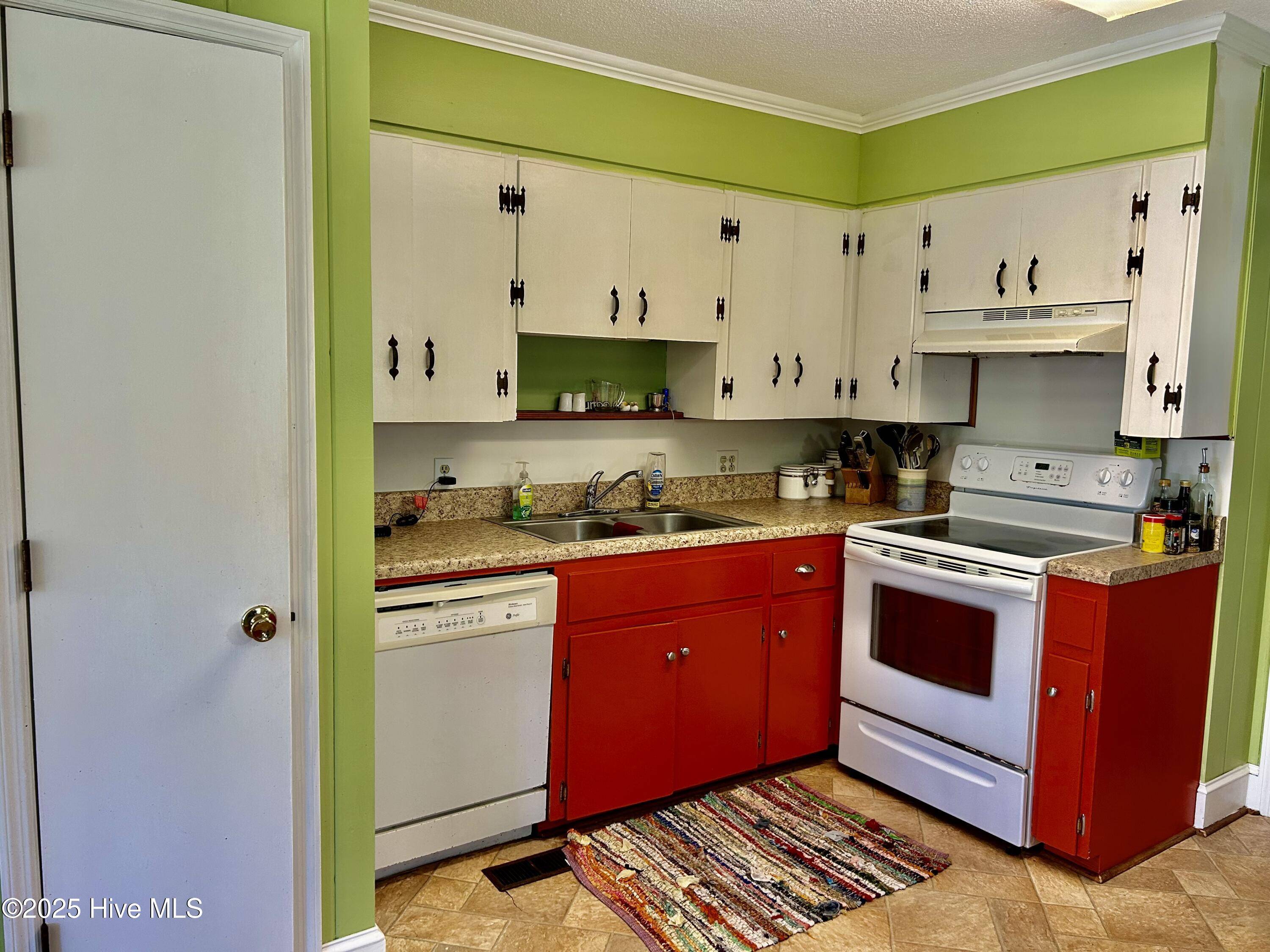 Laurinburg, NC 28352,1303 Dogwood LN