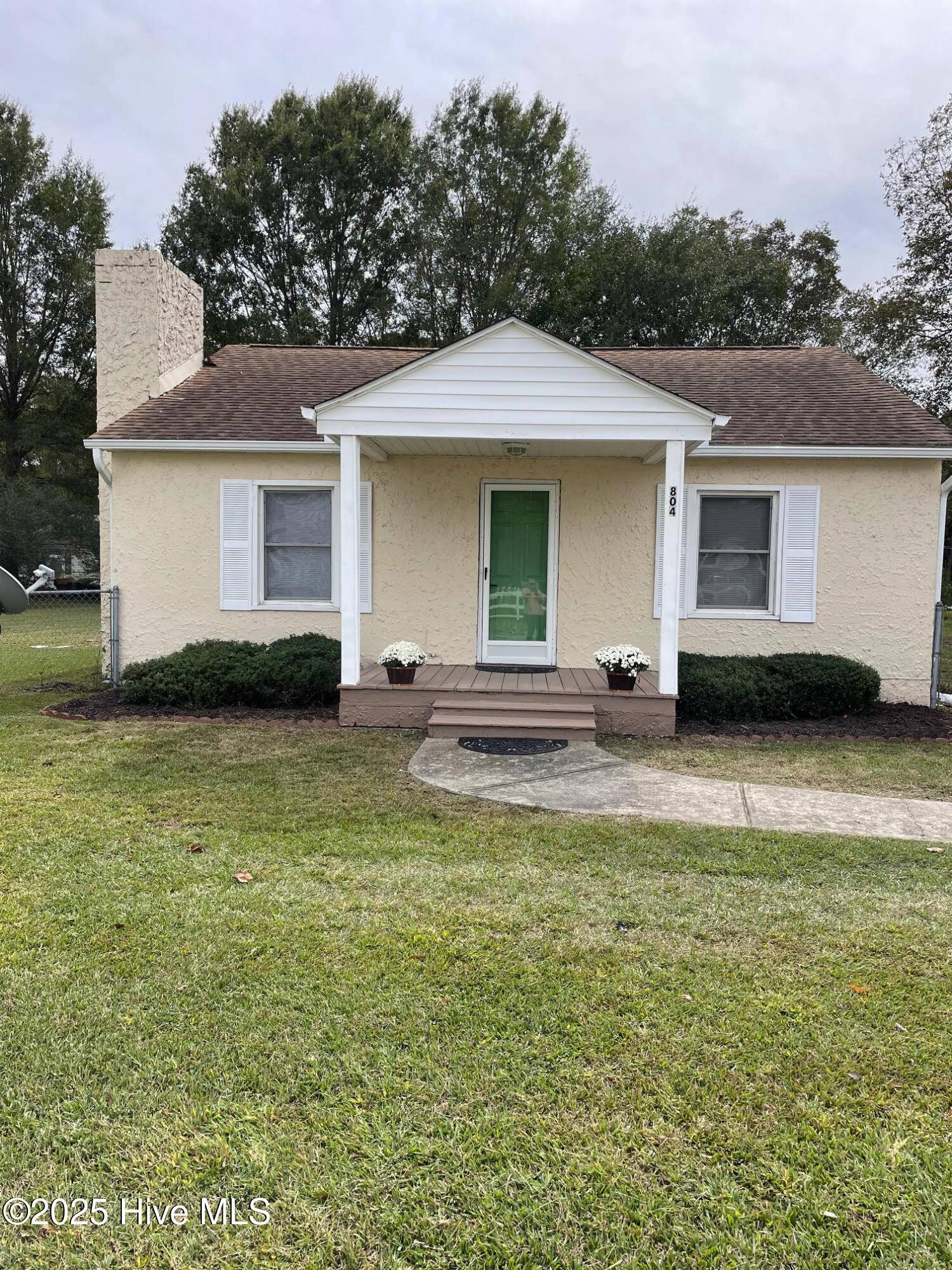 Selma, NC 27576,804 E Lizzie ST