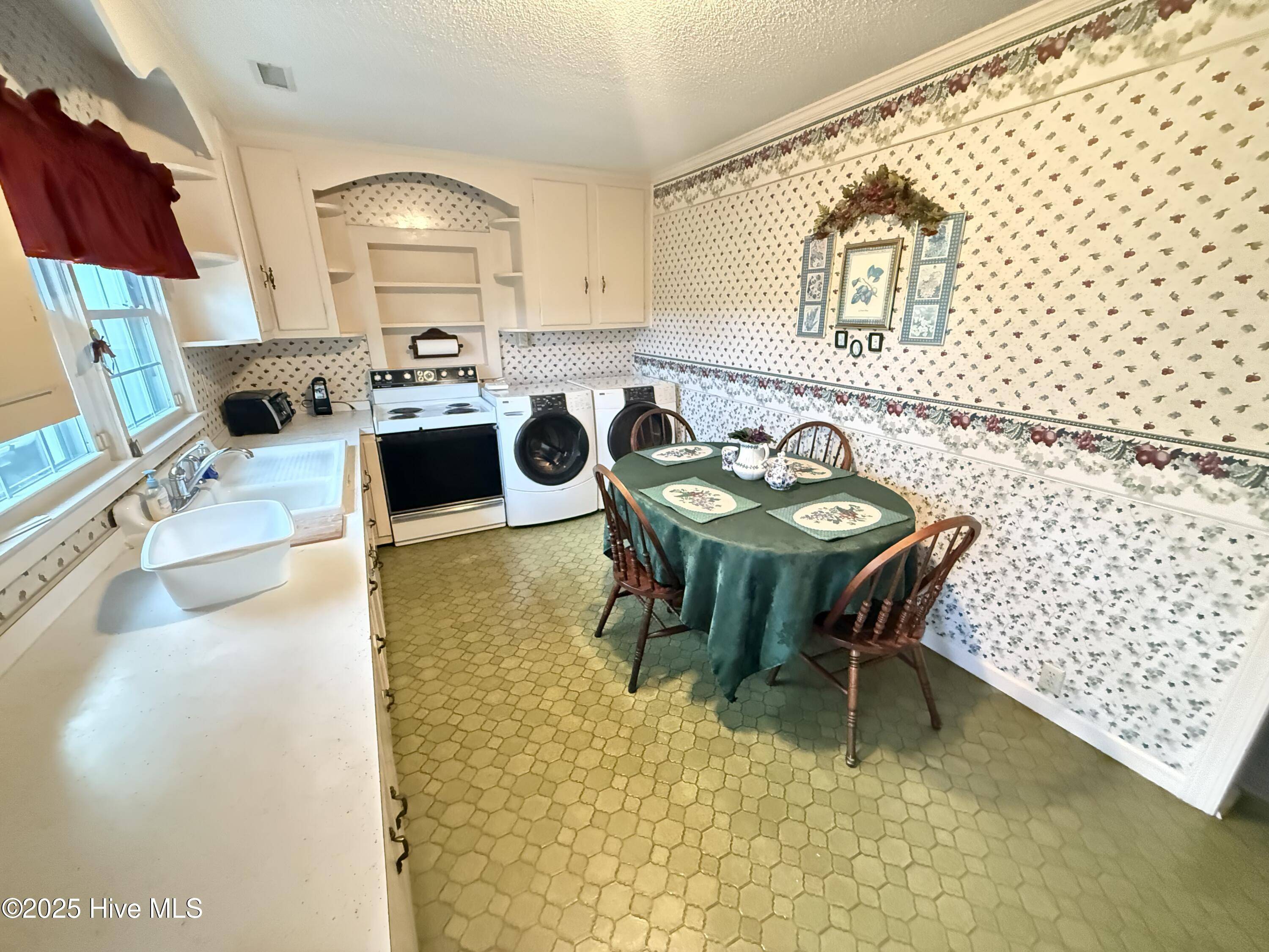 Mount Olive, NC 28365,1148 Old Smith Chapel RD