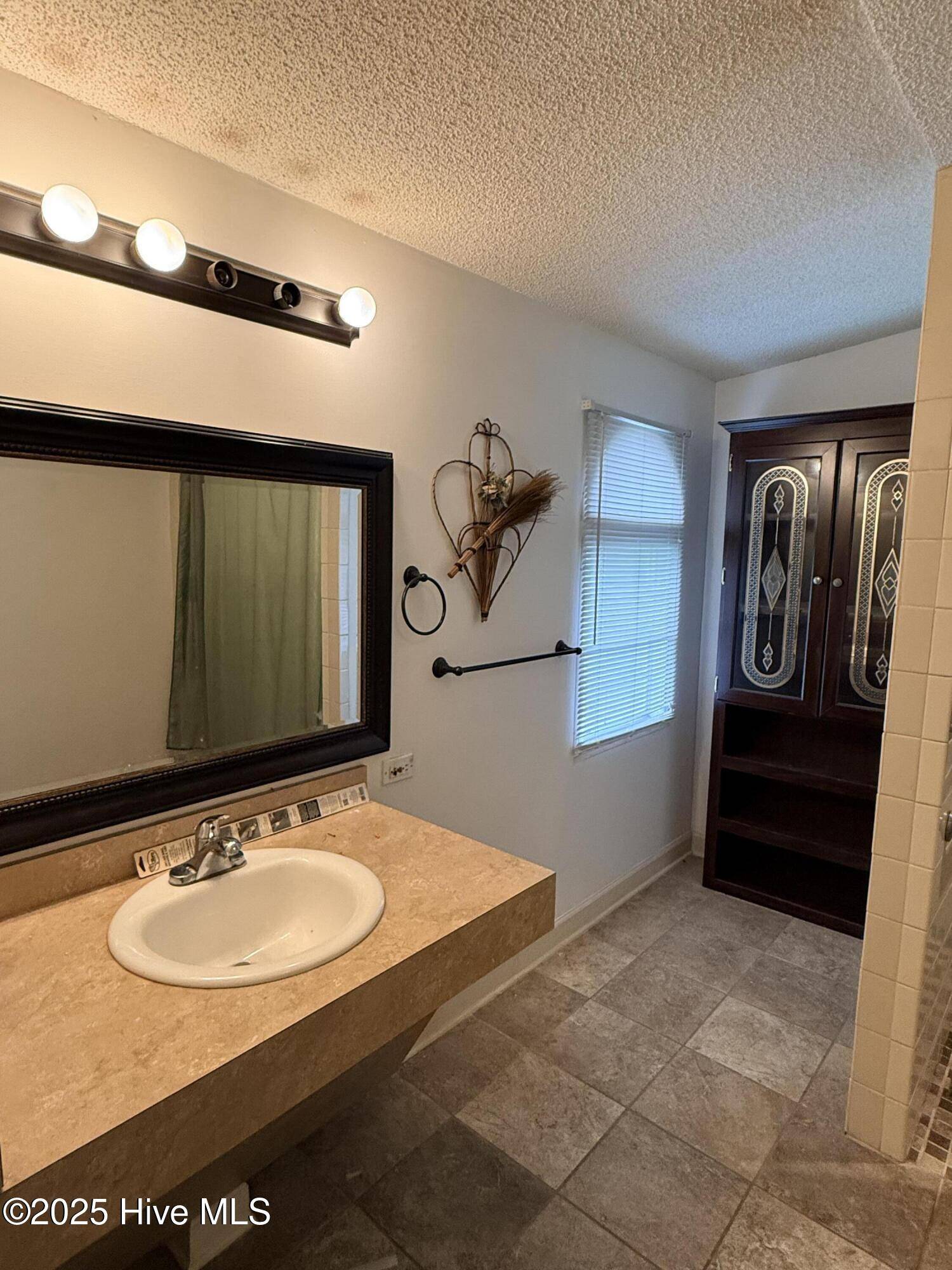 Clinton, NC 28328,90 Alexander LN