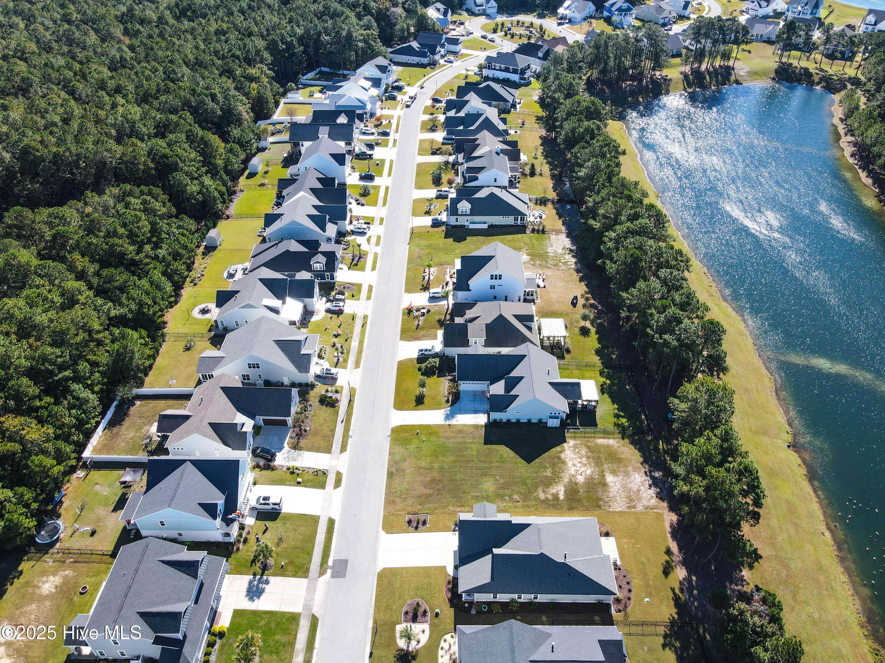 Holly Ridge, NC 28445,518 Moss Lake LN