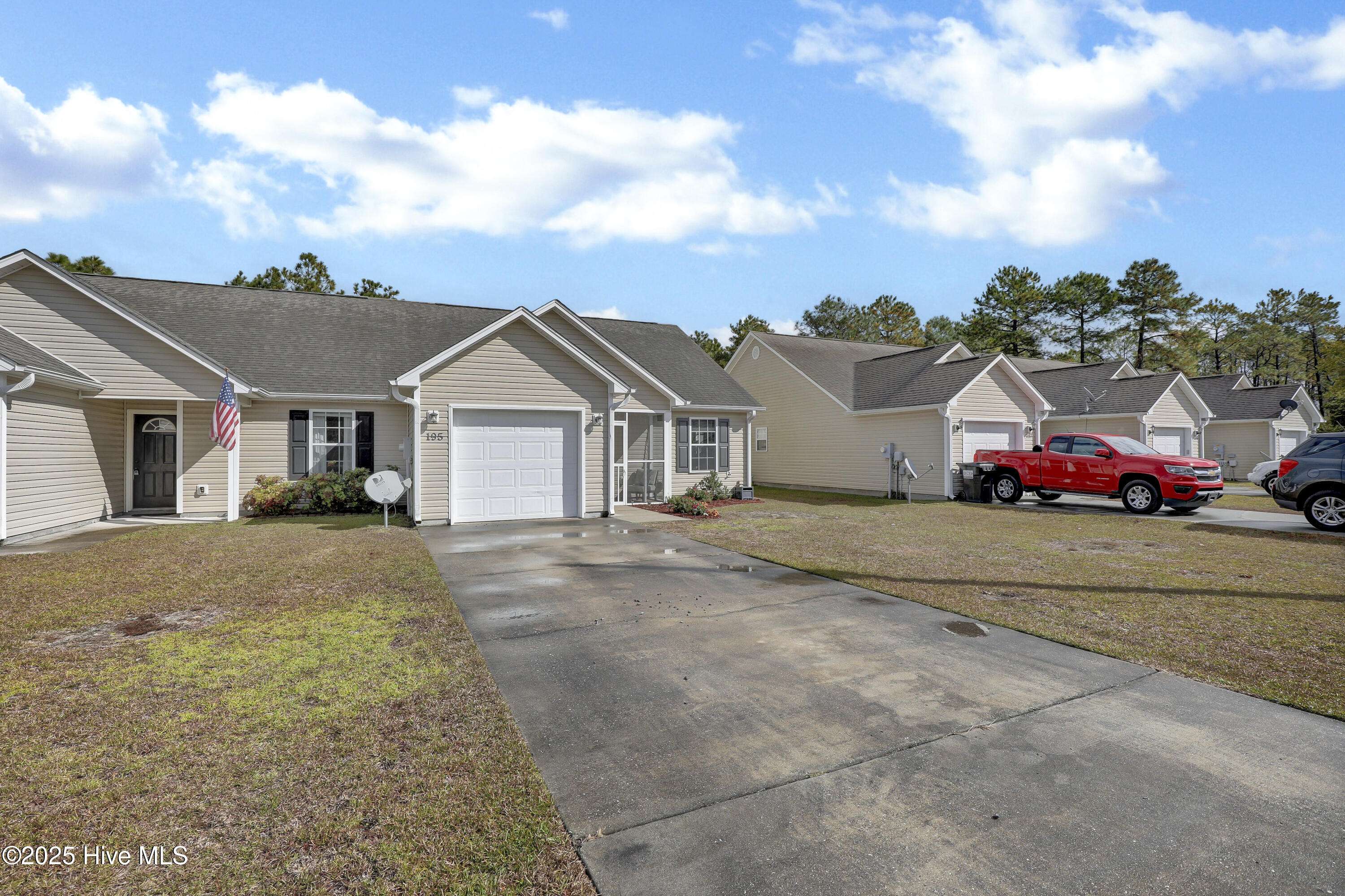 Holly Ridge, NC 28445,195 Pine Hollow RD