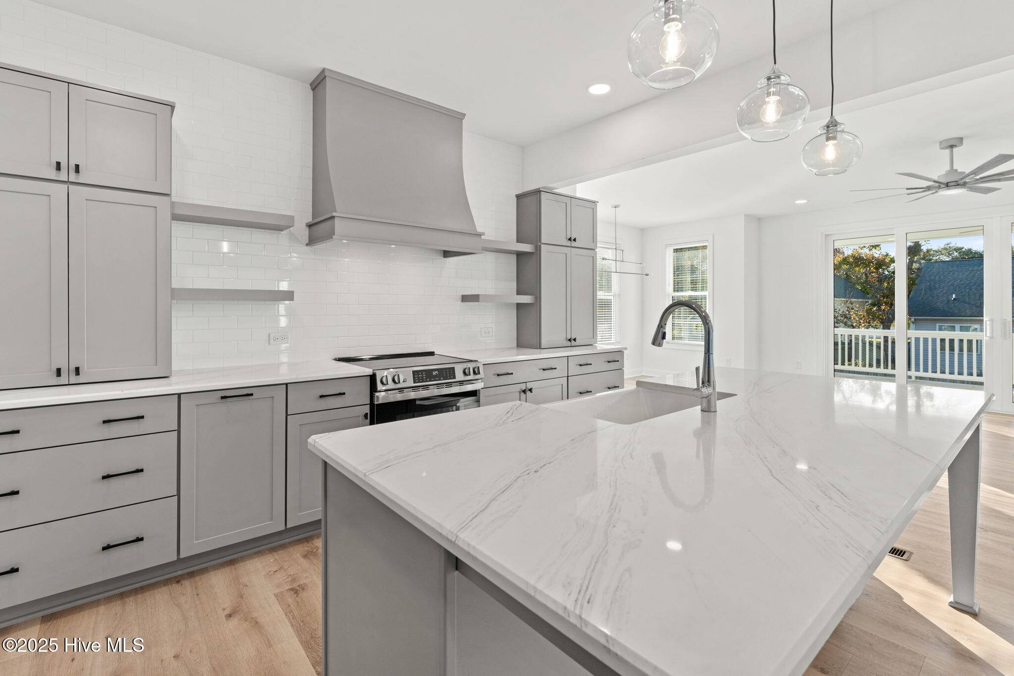 Oak Island, NC 28465,103 NE 64th ST