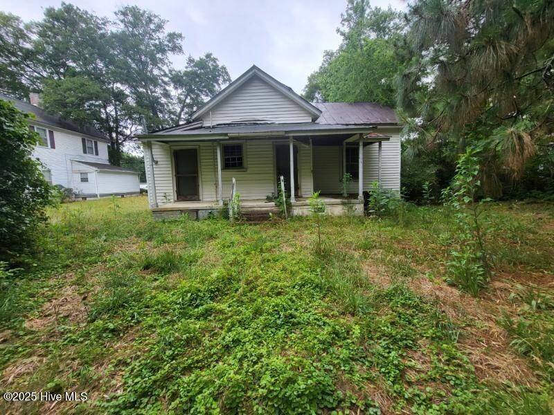 Whitakers, NC 27891,307 E Main ST