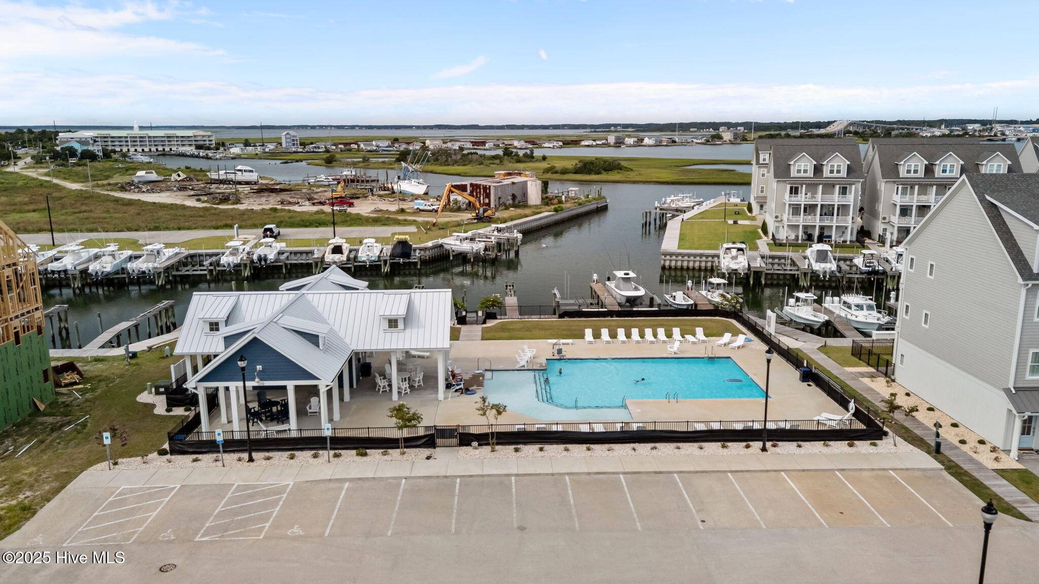Beaufort, NC 28516,200 Olde Towne Yacht Club DR #54