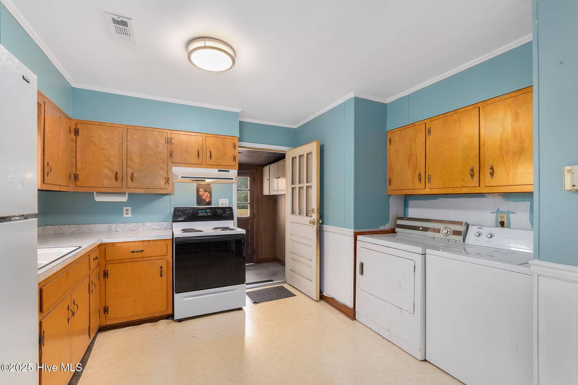 Beaufort, NC 28516,2388 N Highway 101