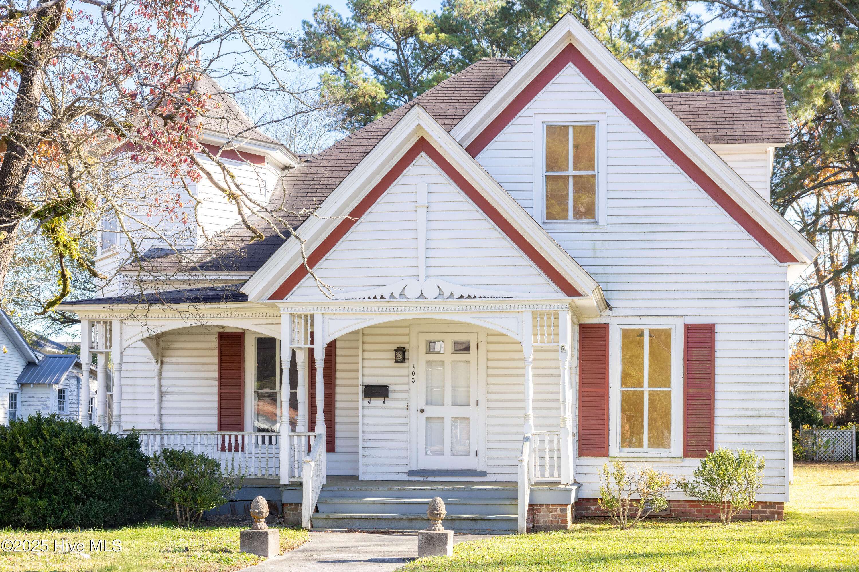 Windsor, NC 27983,103 E Pitt ST