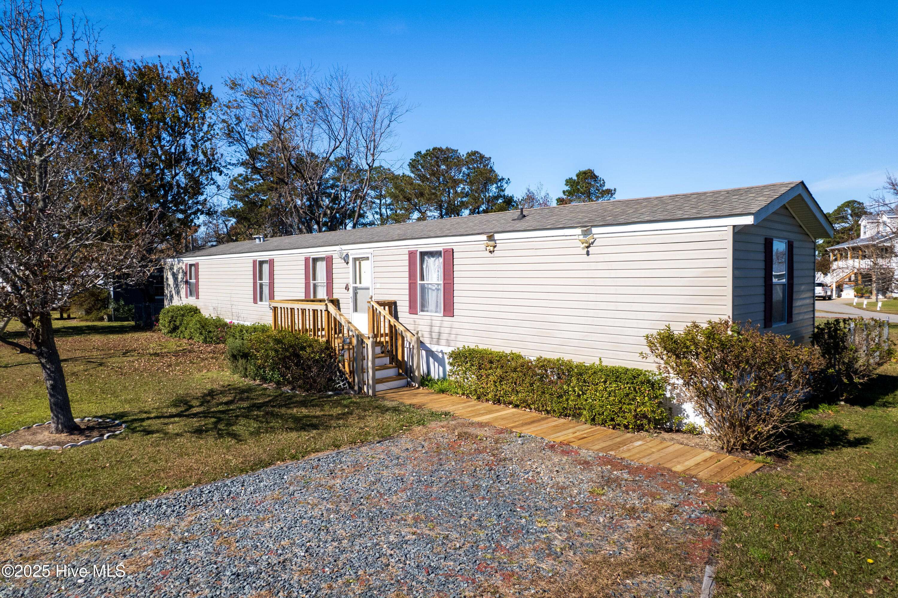 Grandy, NC 27939,100 Reef LN