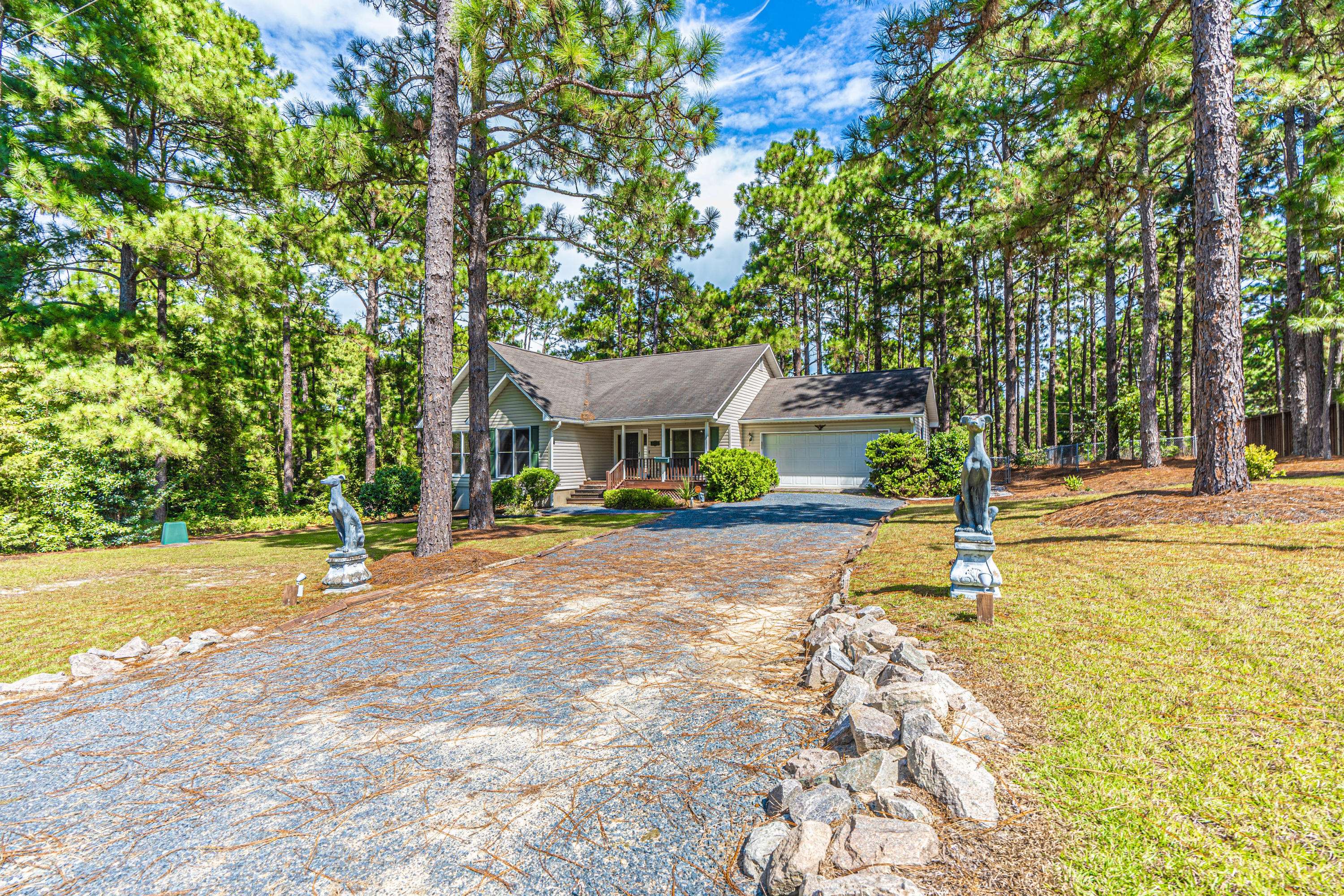 Southern Pines, NC 28387,132 Lakeview DR