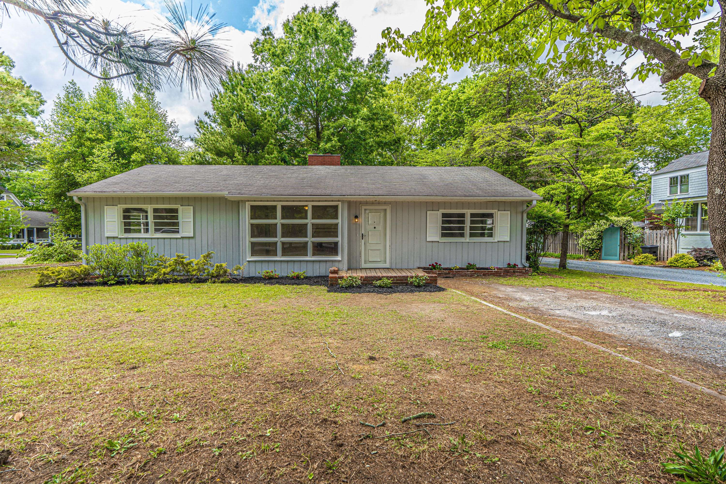 Southern Pines, NC 28387,280 S Ashe ST