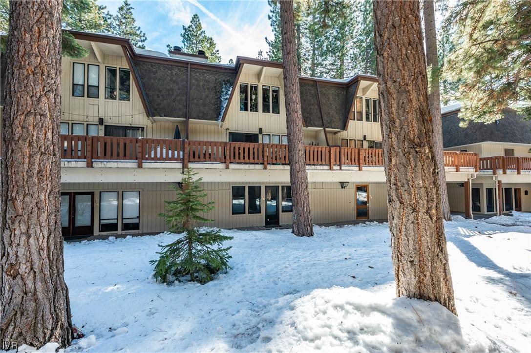 Incline Village, NV 89451,120 Country Club Drive #14