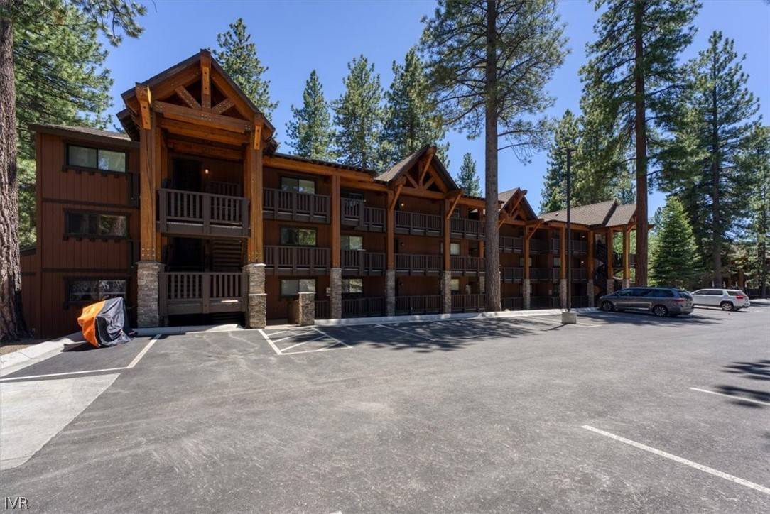 Incline Village, NV 89451,929 Southwood #4