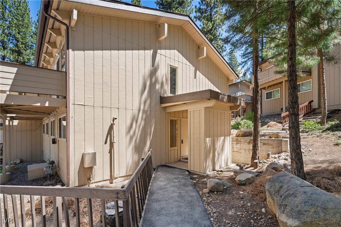 Incline Village, NV 89451,321 Ski WAY #53