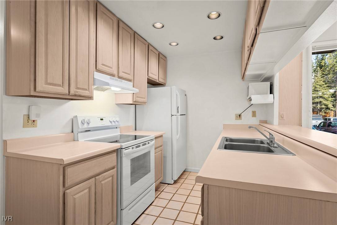 Incline Village, NV 89451,989 Tahoe BLVD #1