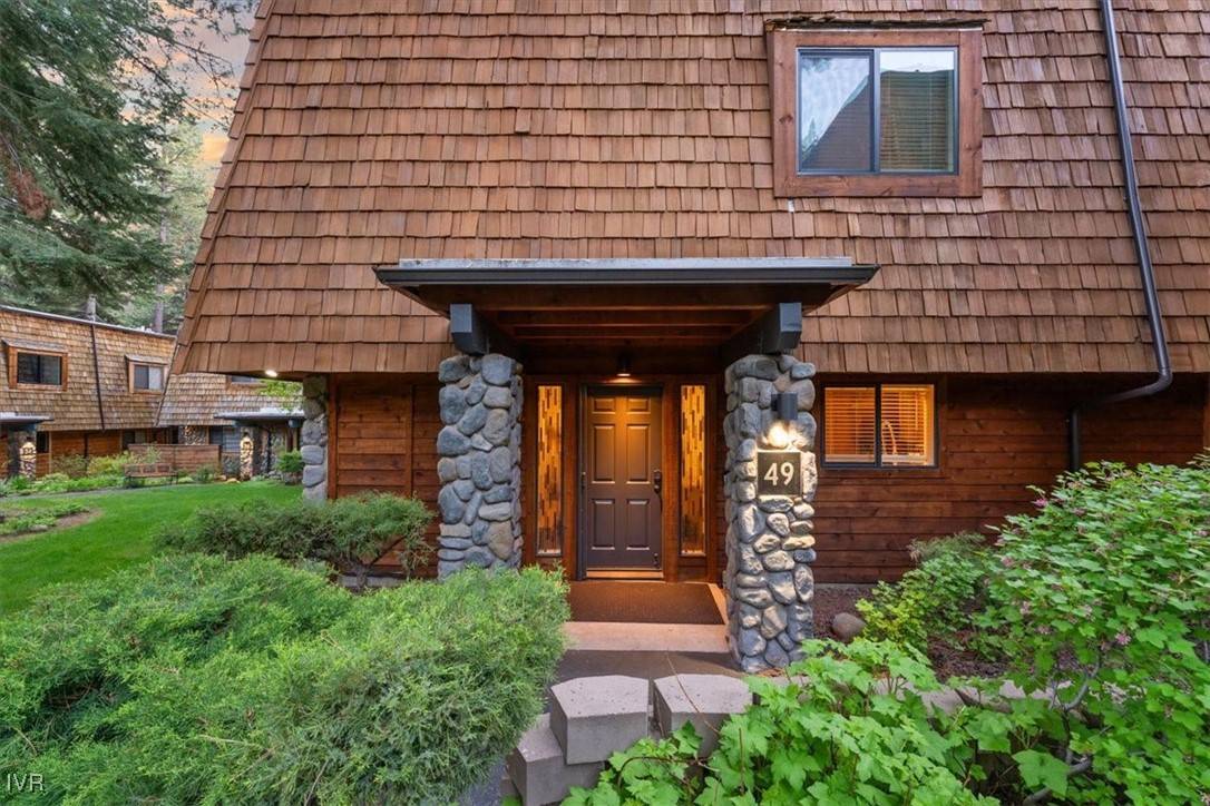 Incline Village, NV 89451,120 Country Club DR #49