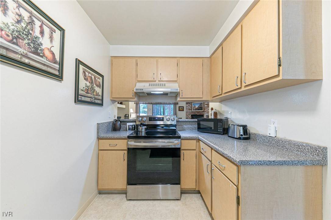 Incline Village, NV 89451,321 Ski Way #142
