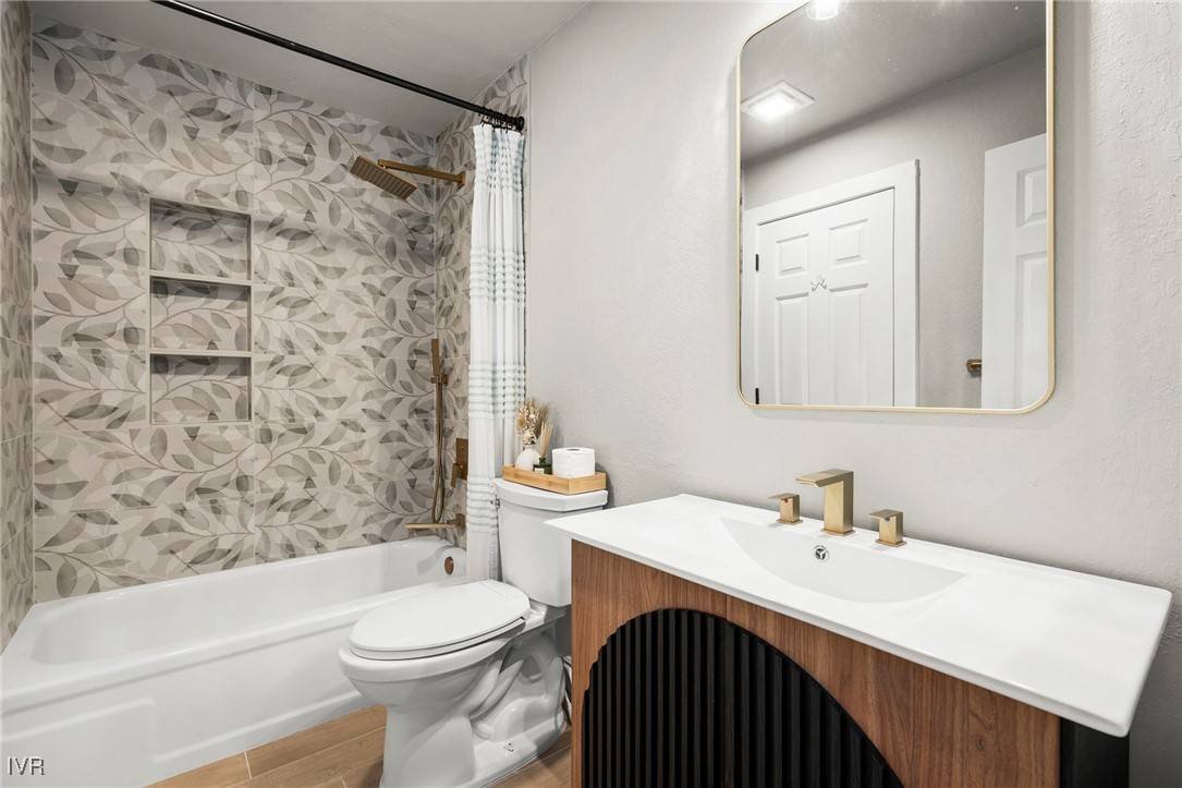 Incline Village, NV 89451,807 Alder AVE #11