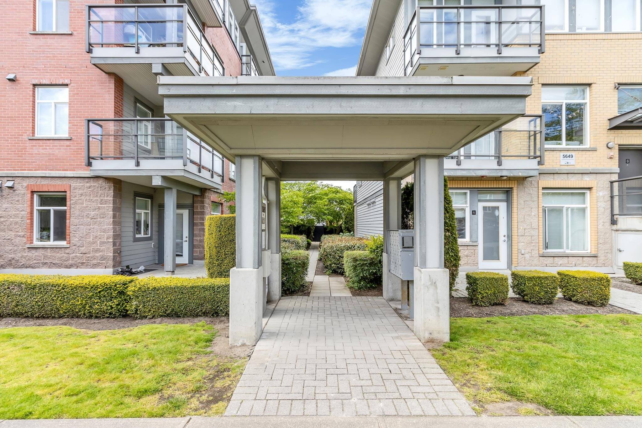 Vancouver, BC V6T 1K9,5649 KINGS RD #204