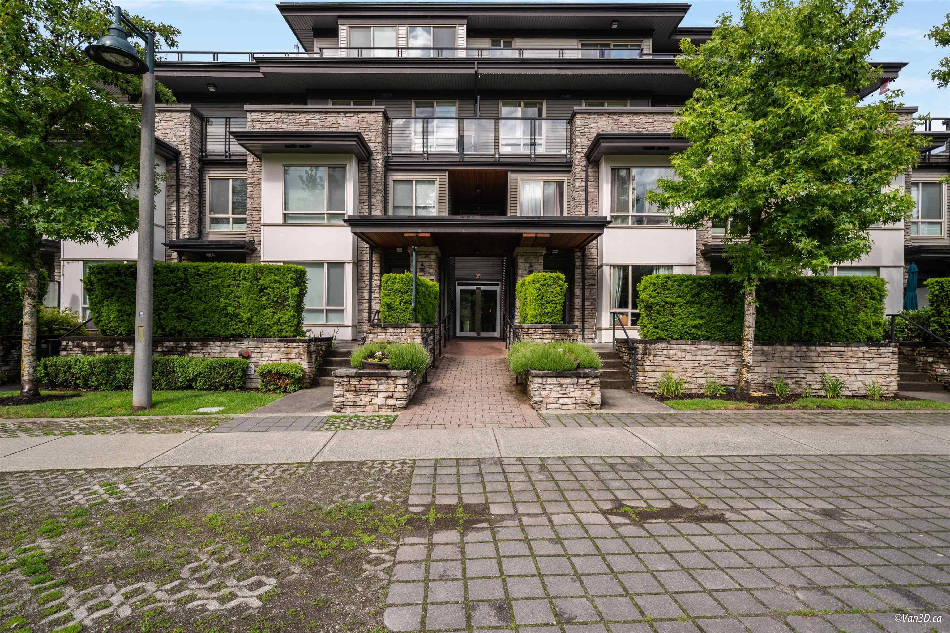 Burnaby, BC V3N 0B3,7418 BYRNEPARK WALK #414