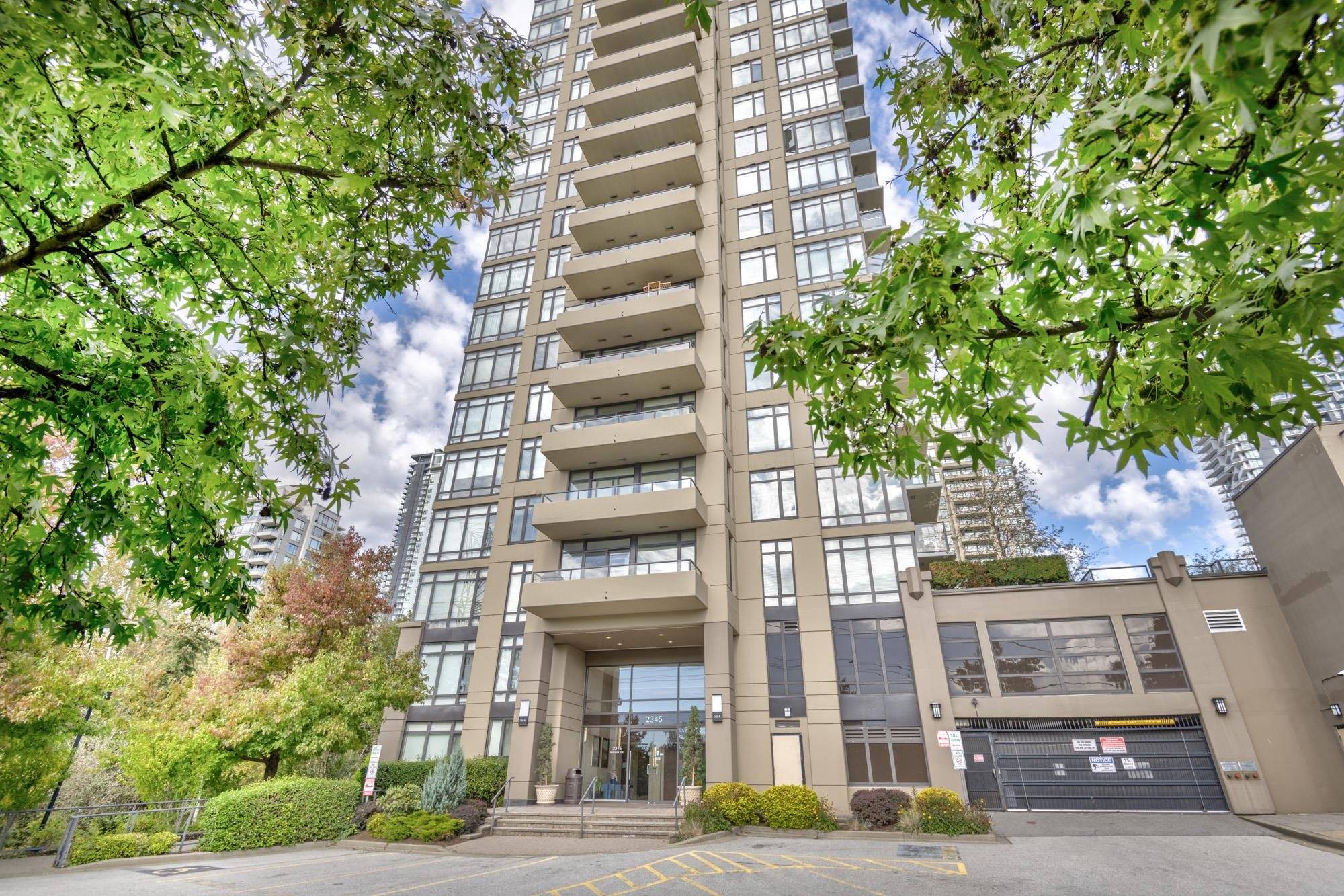 Burnaby, BC V5C 0B4,2345 MADISON AVE #1004