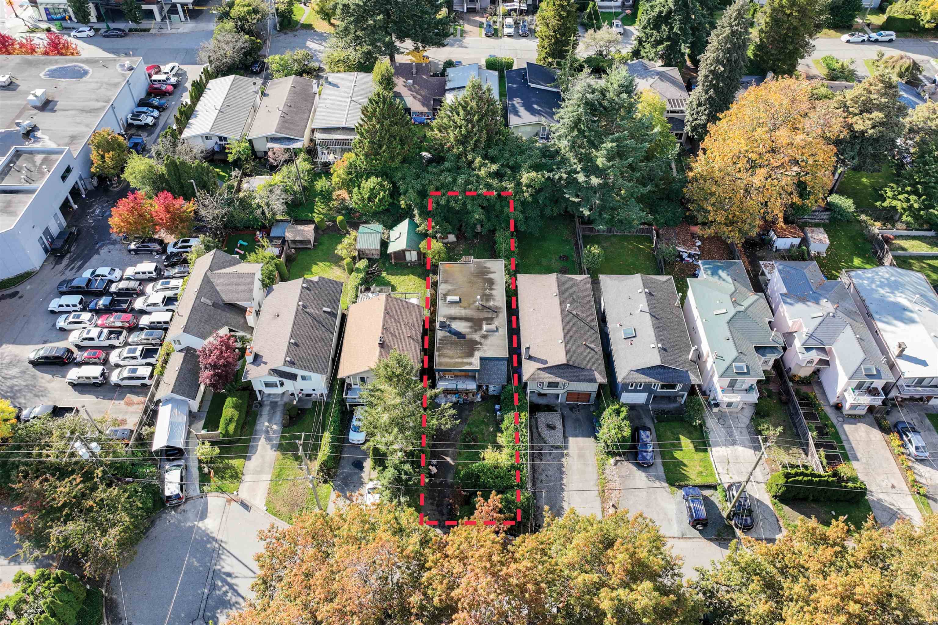 North Vancouver, BC V7P 2Y6,1685 BOWSER AVE