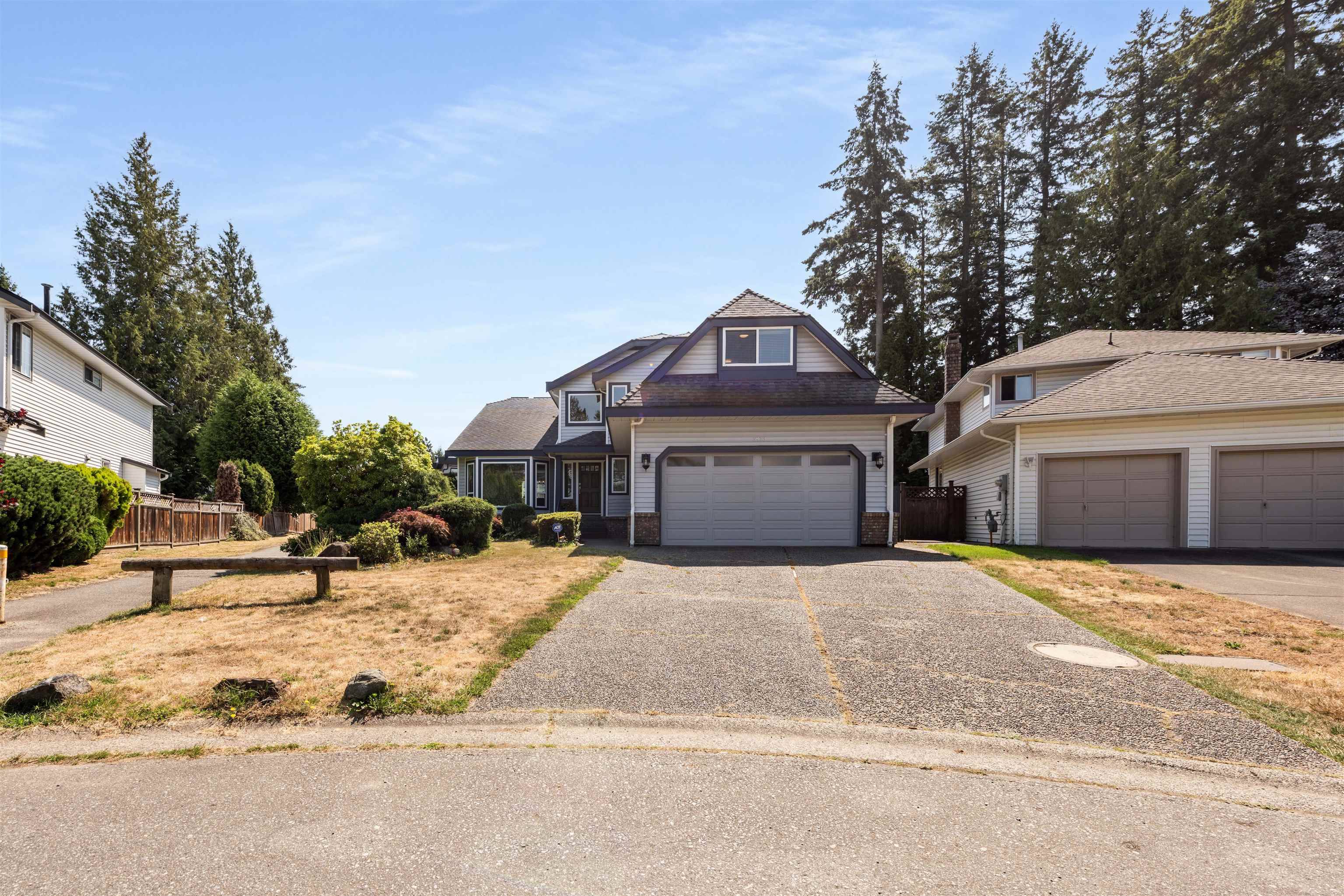 Surrey, BC V3X 2B9,5973 SOUTHPARK GRV