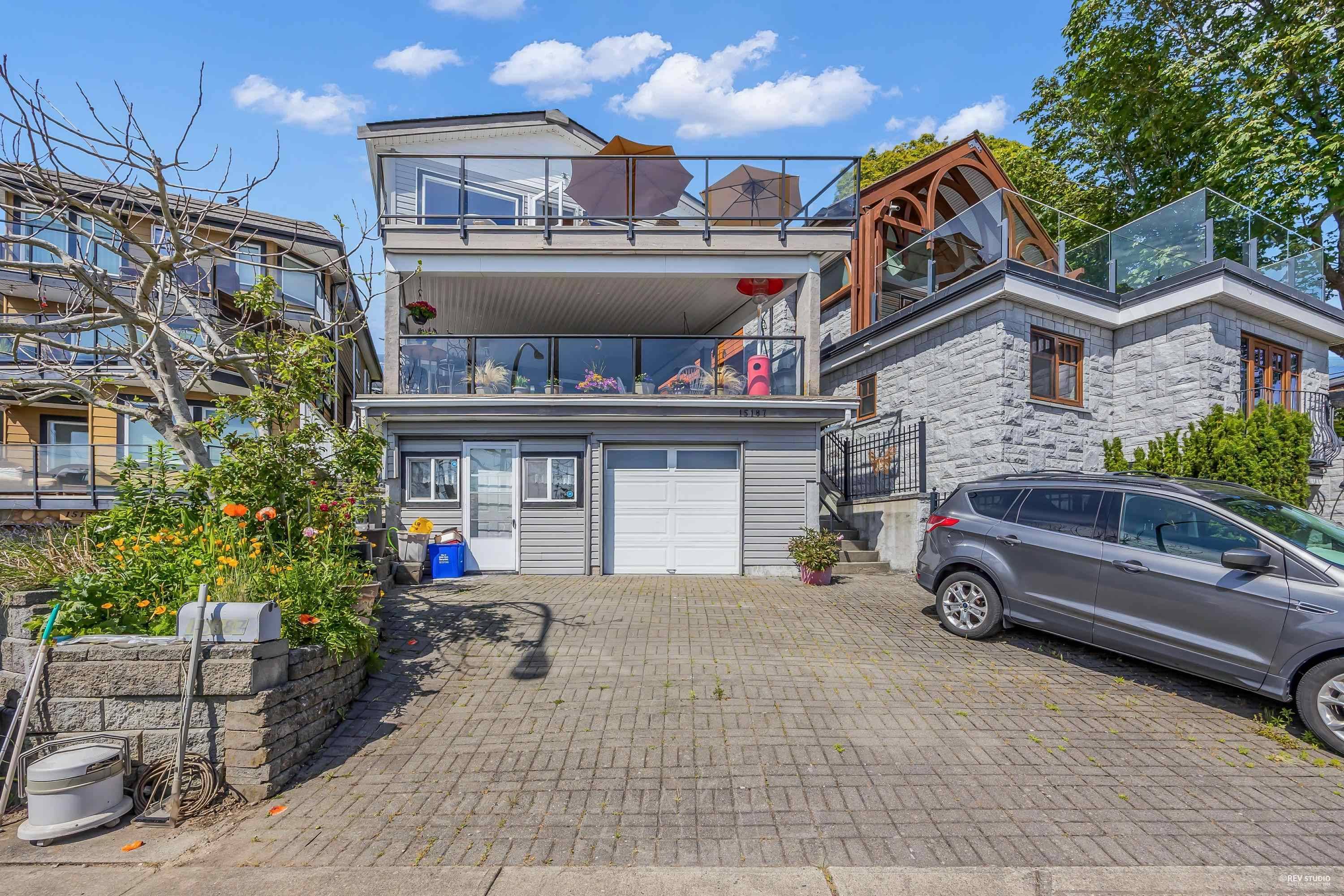 White Rock, BC V4B 1G5,15187 VICTORIA AVE