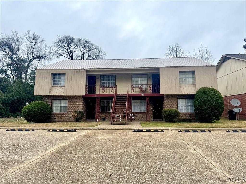 Tuscaloosa, AL 35405,624 33rd ST E