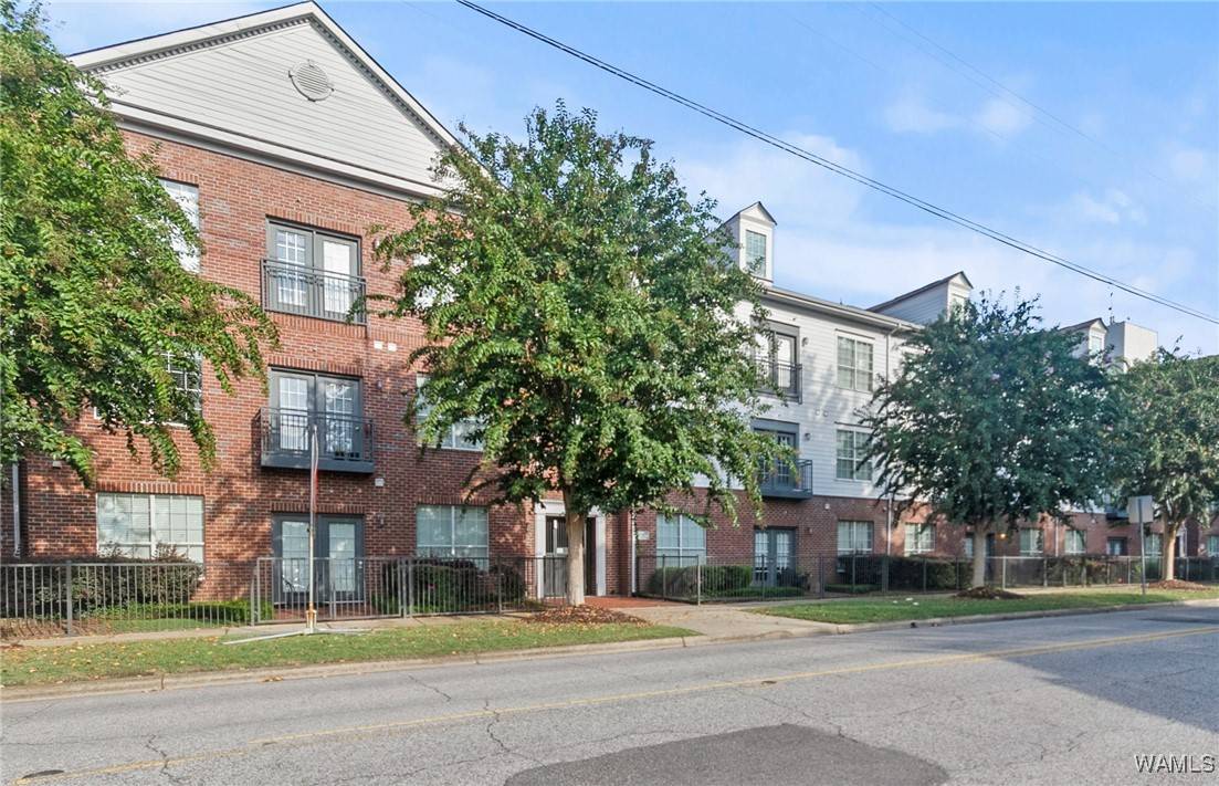 Tuscaloosa, AL 35401,1901 5th Ave E #3121