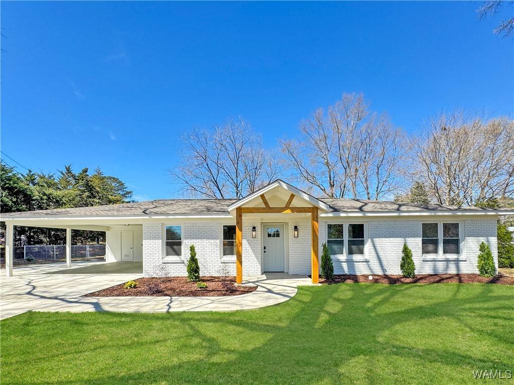 Northport, AL 35475,13578 Apple LN