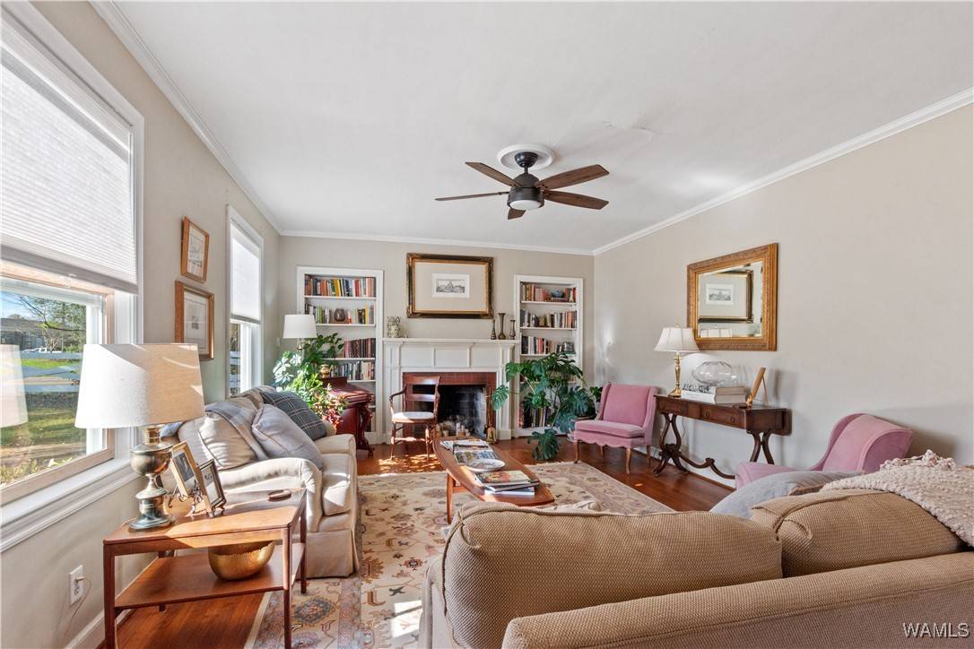 Tuscaloosa, AL 35401,2011 Glendale GDNS