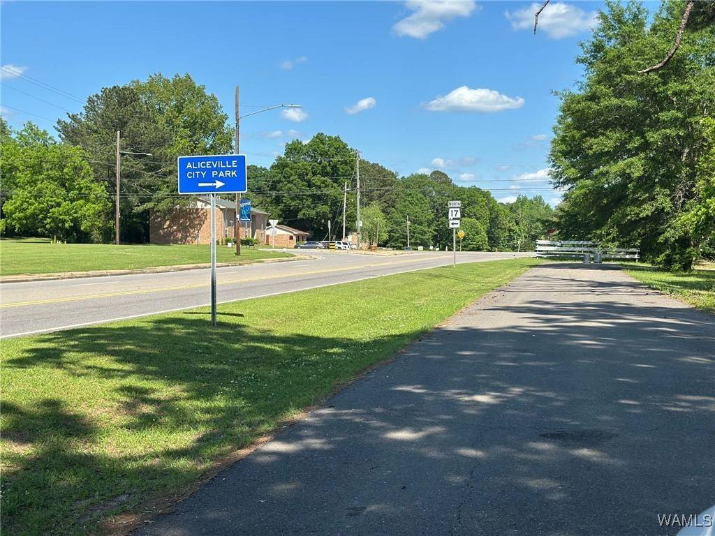 Aliceville, AL 35442,154 11th ST NE