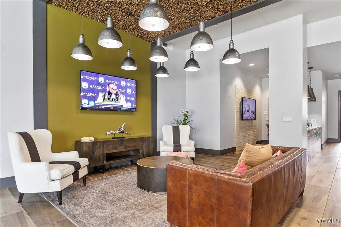 Tuscaloosa, AL 35404,680 6th AVE NE #5101