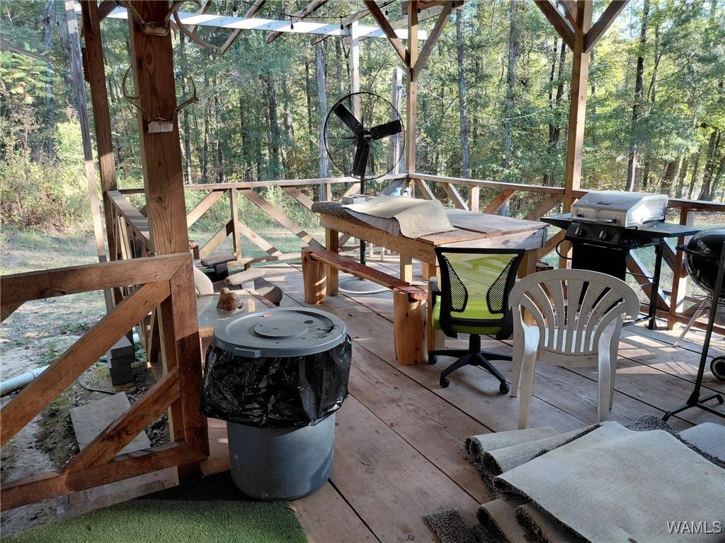 Livingston, AL 35470,911 Southern Sportsman RD