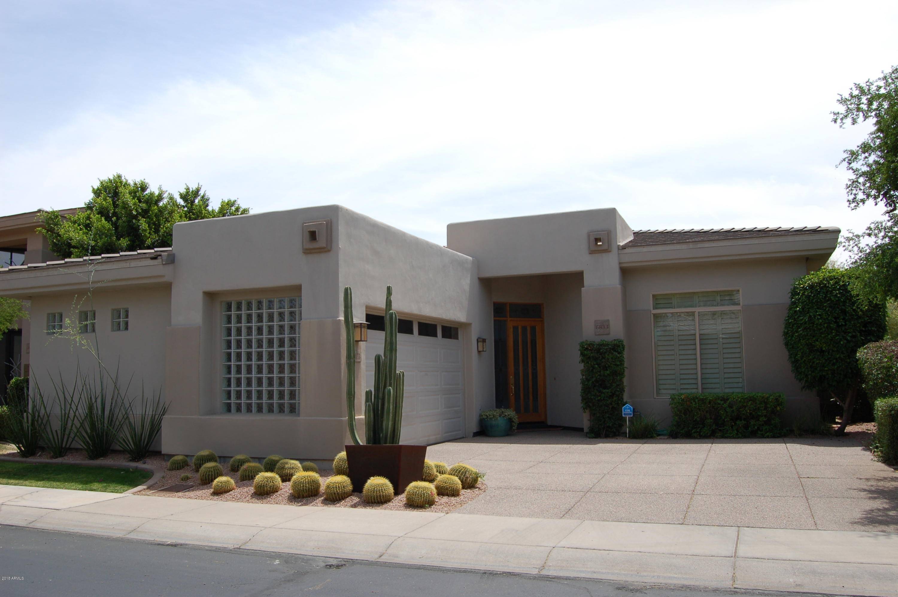 Scottsdale, AZ 85254,6833 E MONTREAL Place