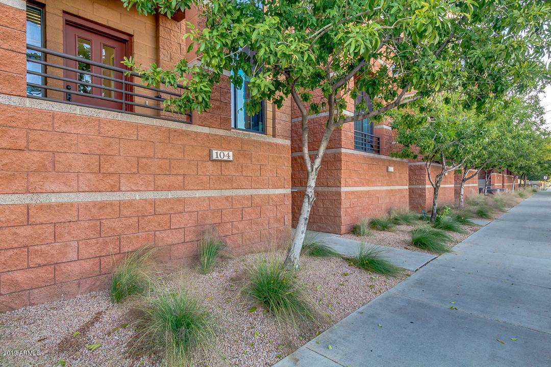 Tempe, AZ 85281,330 S FARMER Avenue #104