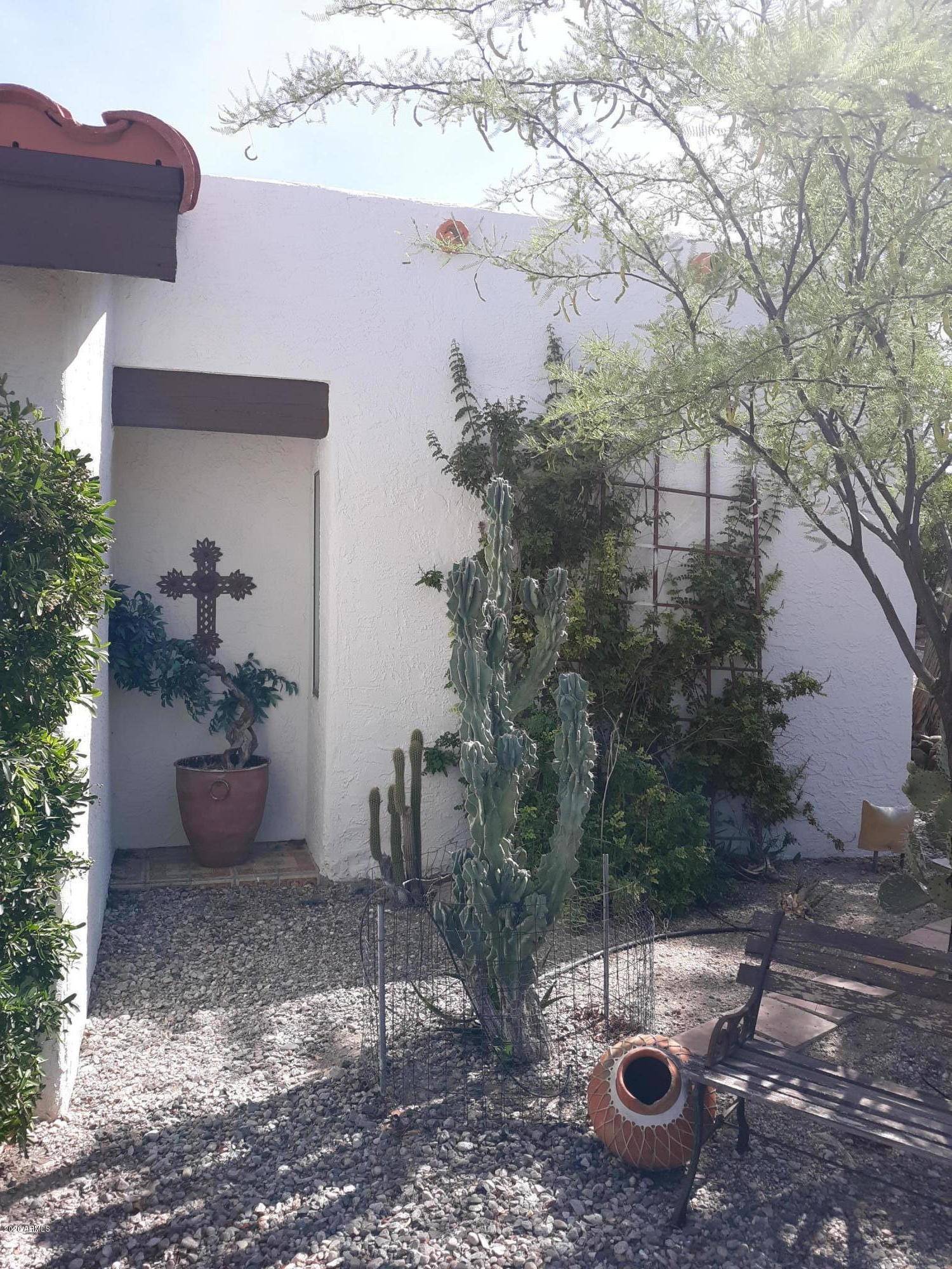 Wickenburg, AZ 85390,100 N Lazy Fox Road #4