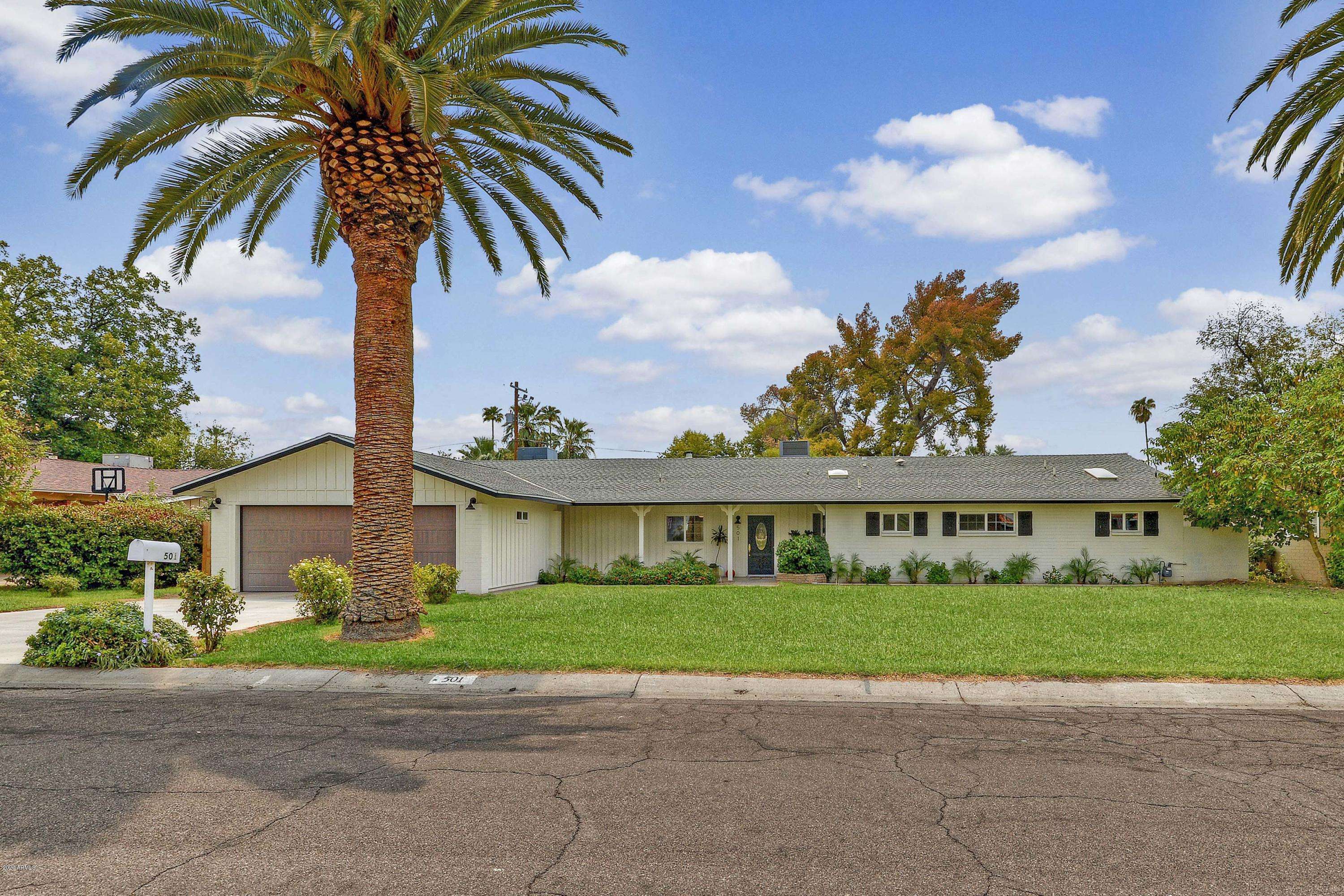 Phoenix, AZ 85021,501 W ROYAL PALM Road