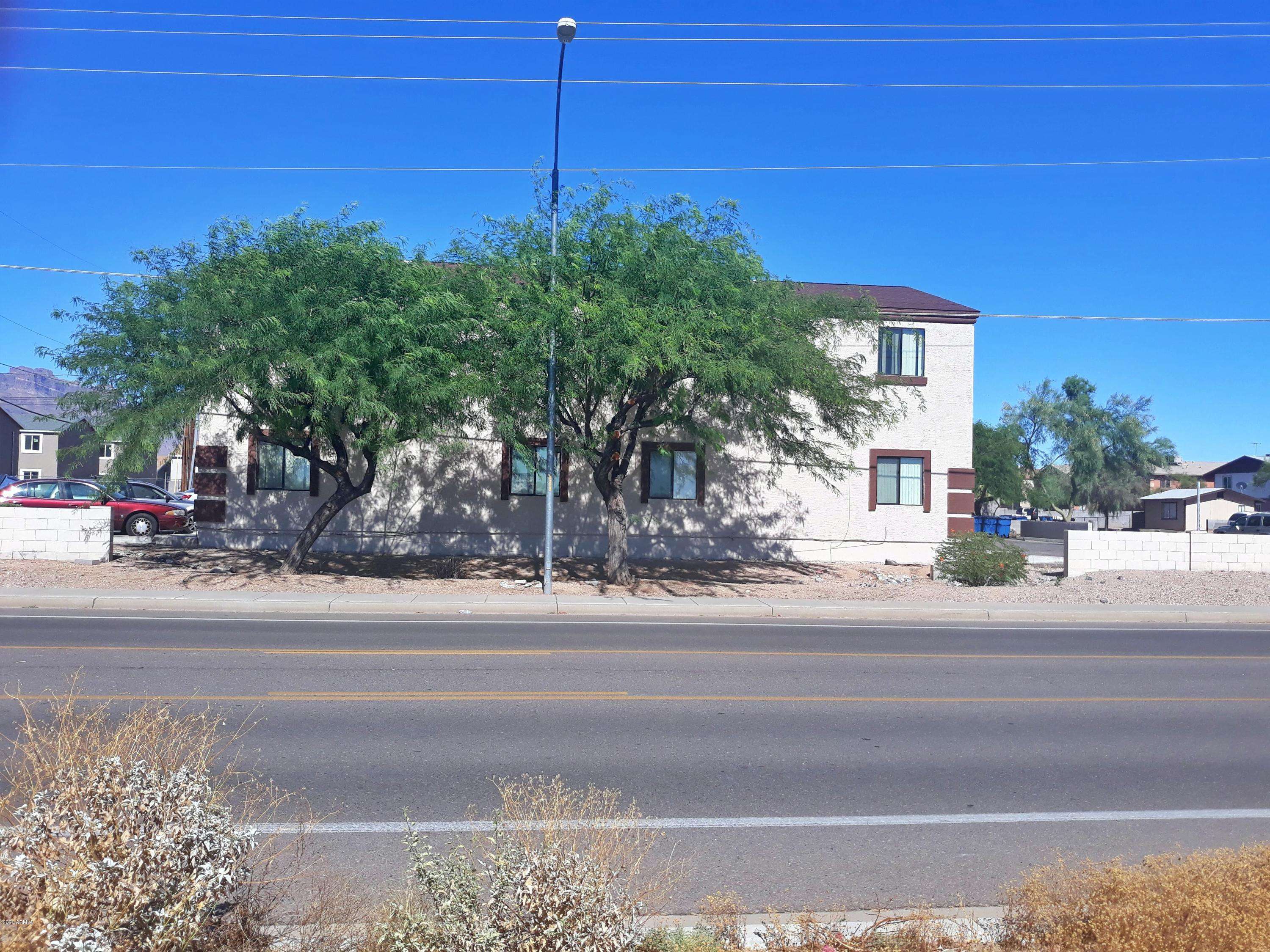 Apache Junction, AZ 85119,414 E 10TH Street