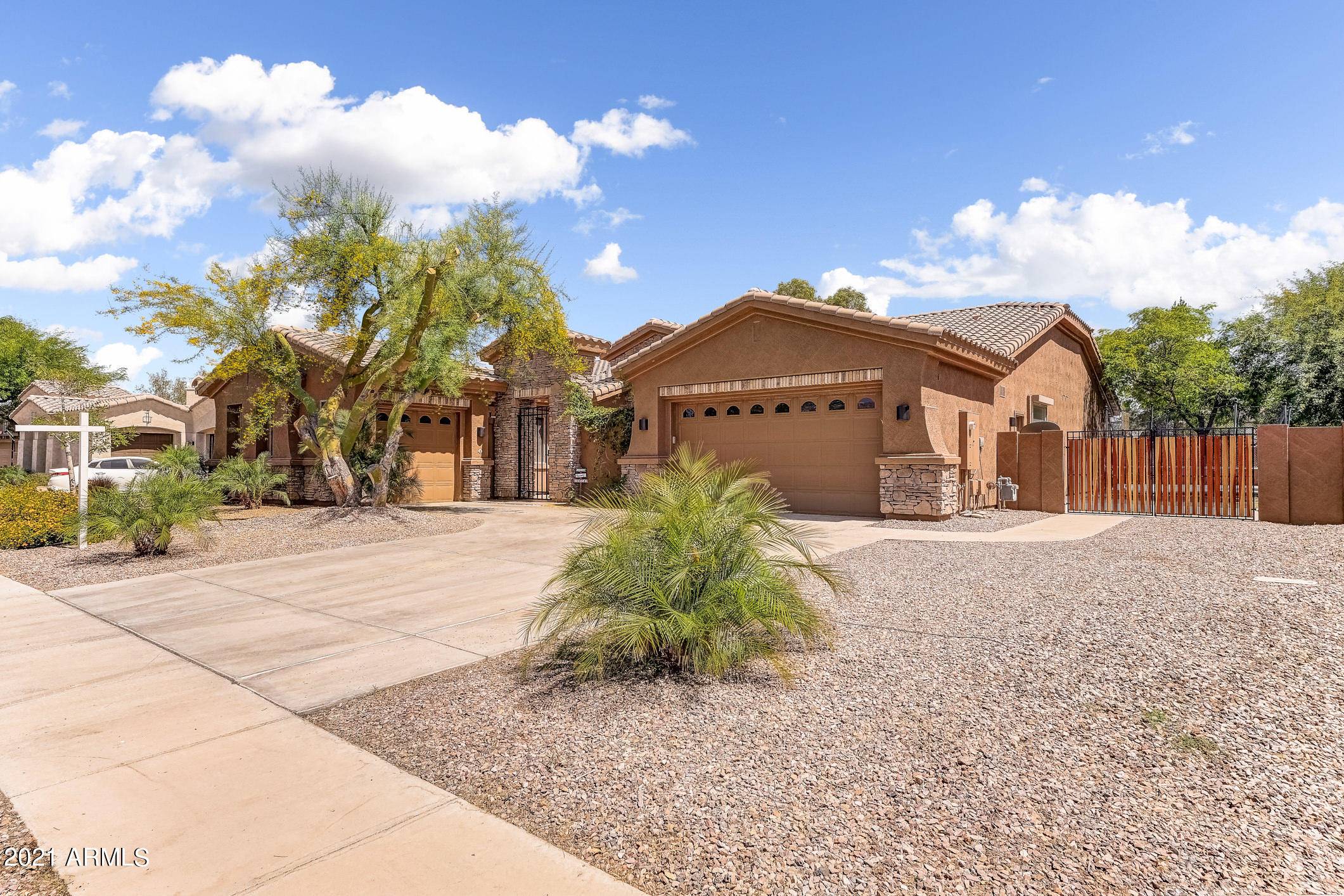 Gilbert, AZ 85297,4555 E TIMBERLINE Court