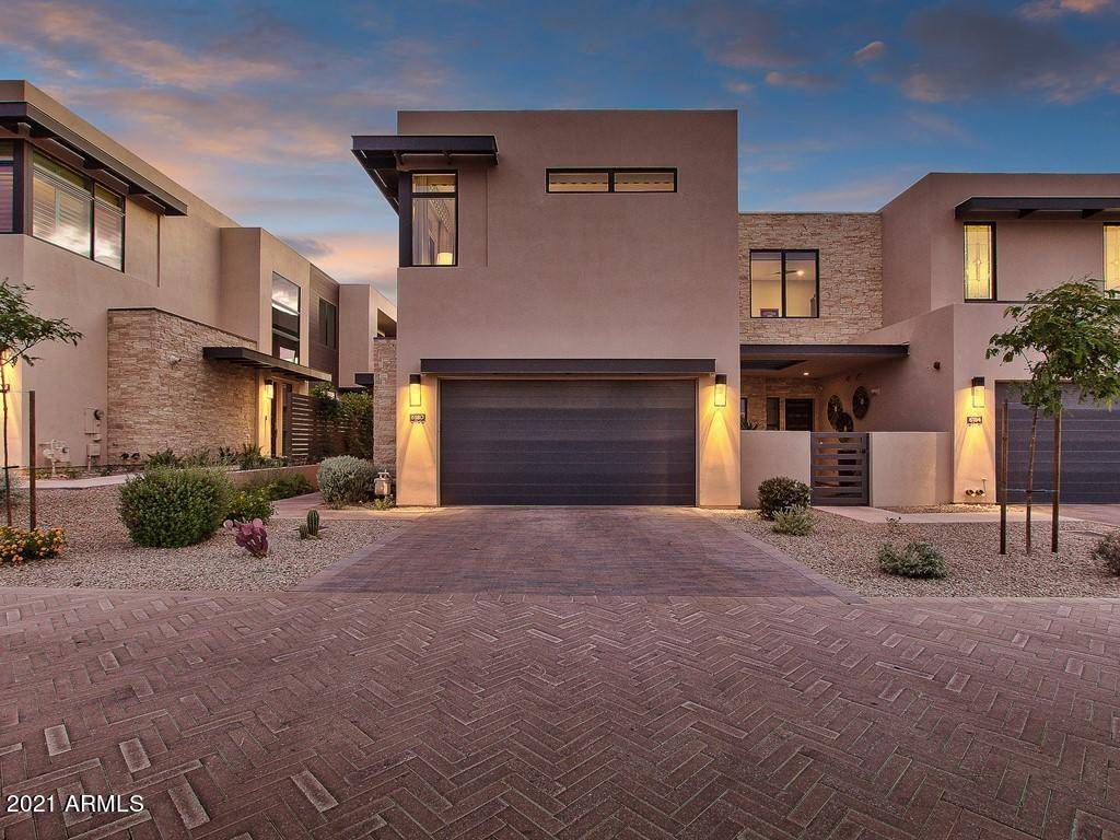 Paradise Valley, AZ 85253,6180 N LAS BRISAS Drive